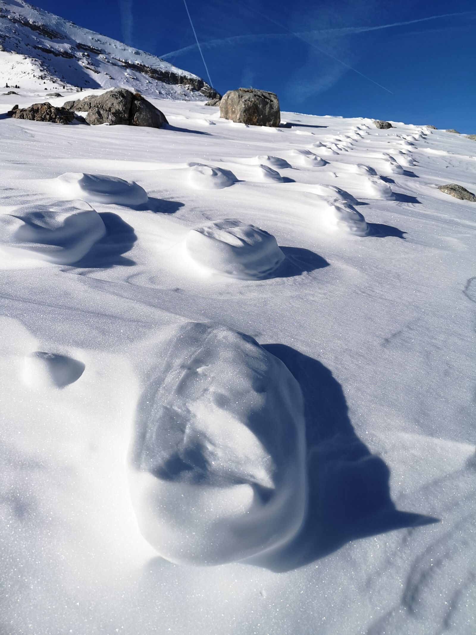 HUAWEI CLT-L09 sample photo. Footsteps, snow, winter photography