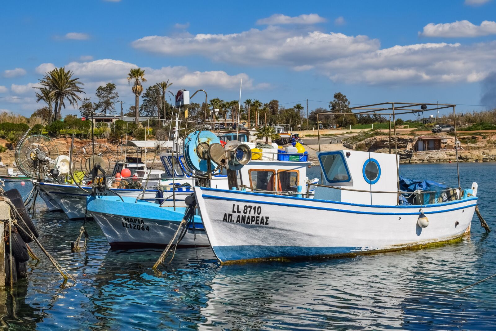 Nikon D3300 sample photo. Boat, harbor, fishing shelter photography