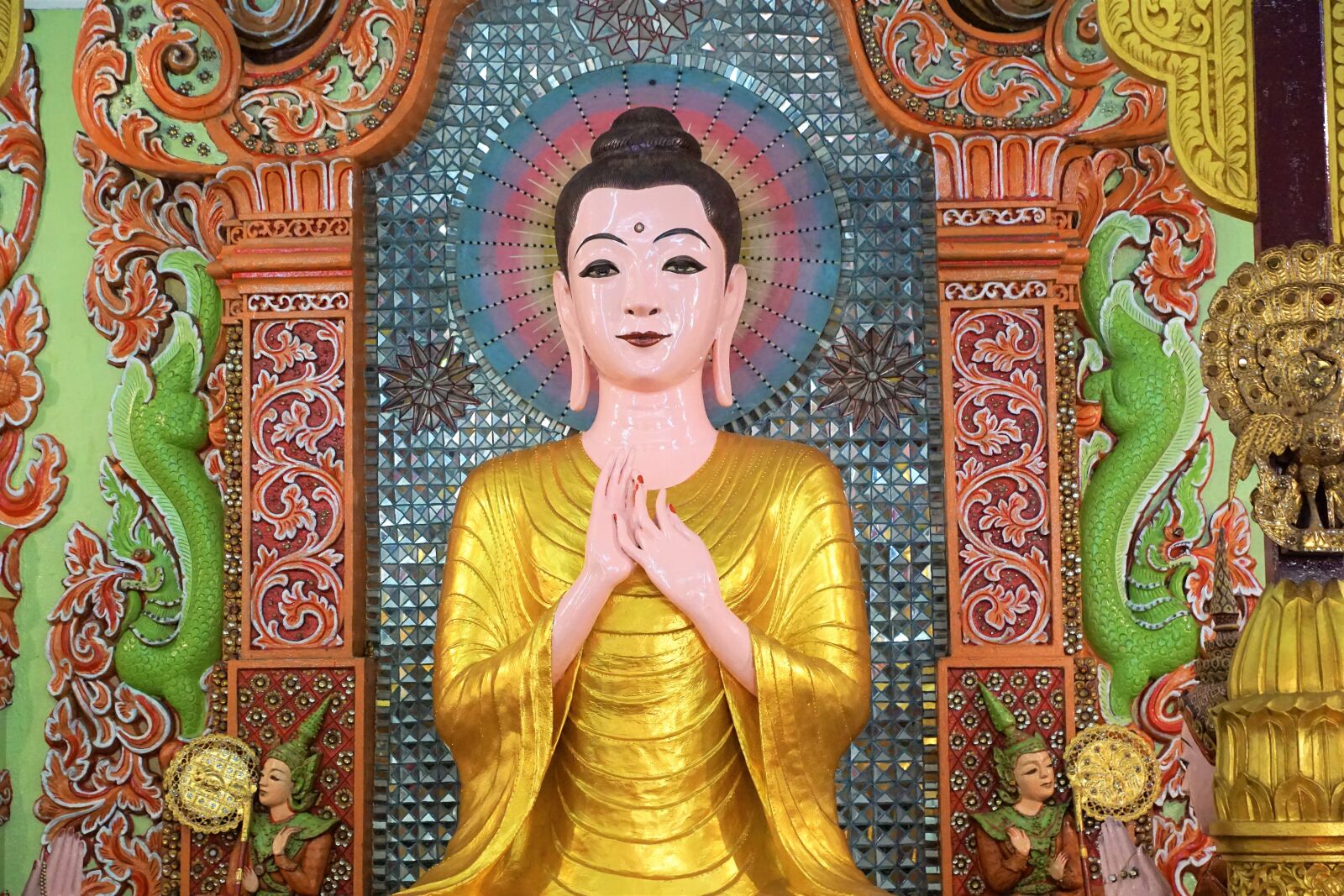 Sony ILCA-77M2 + Sony DT 16-50mm F2.8 SSM sample photo. Religion, art, temple photography