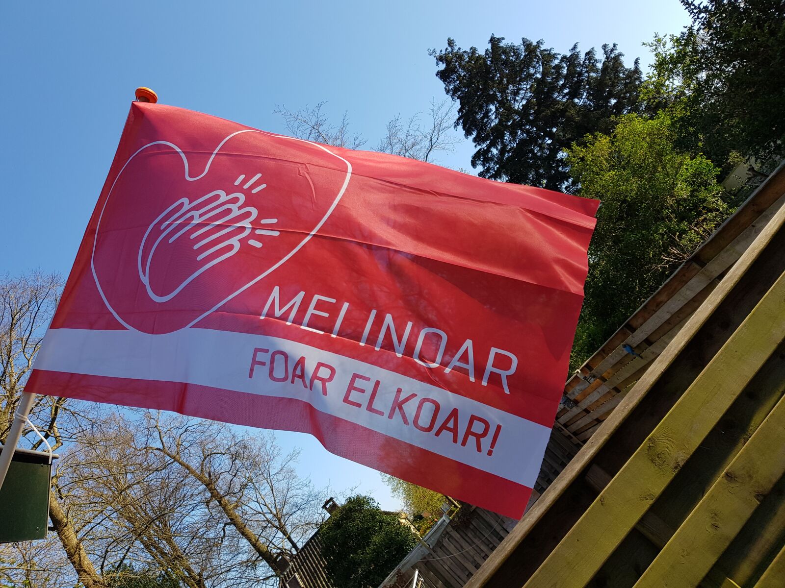 Samsung Galaxy S8 sample photo. Flag, friesland, corona photography