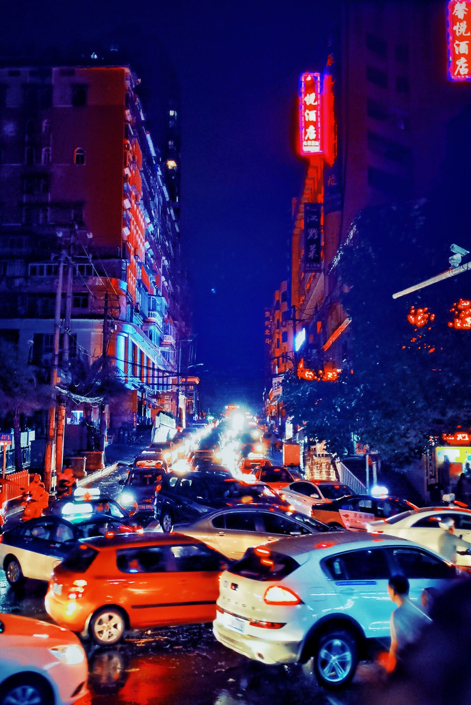 HUAWEI P20 Pro sample photo. Guiyang, night view, street photography