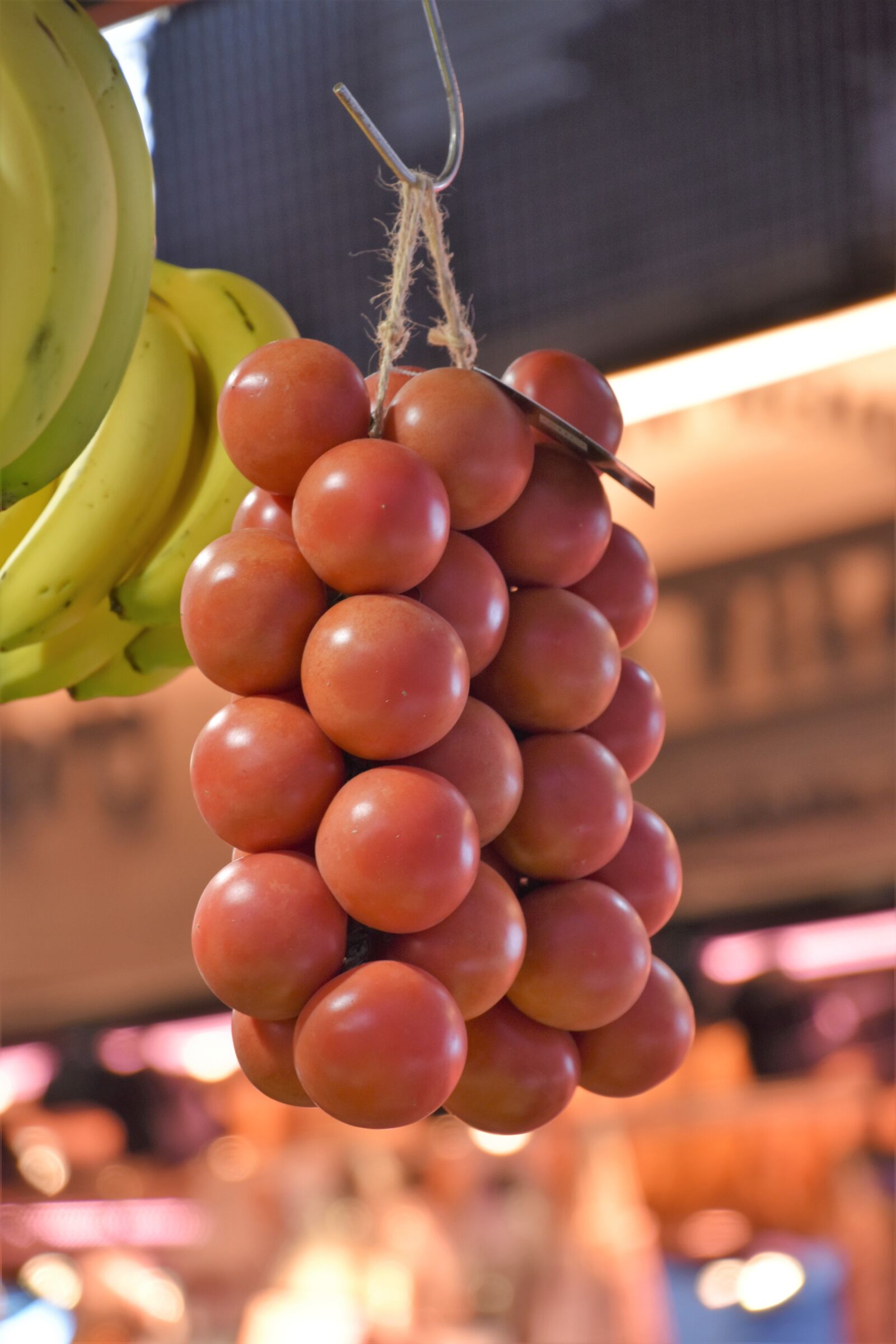 Nikon D5600 sample photo. Cherry tomatoes, food, market photography