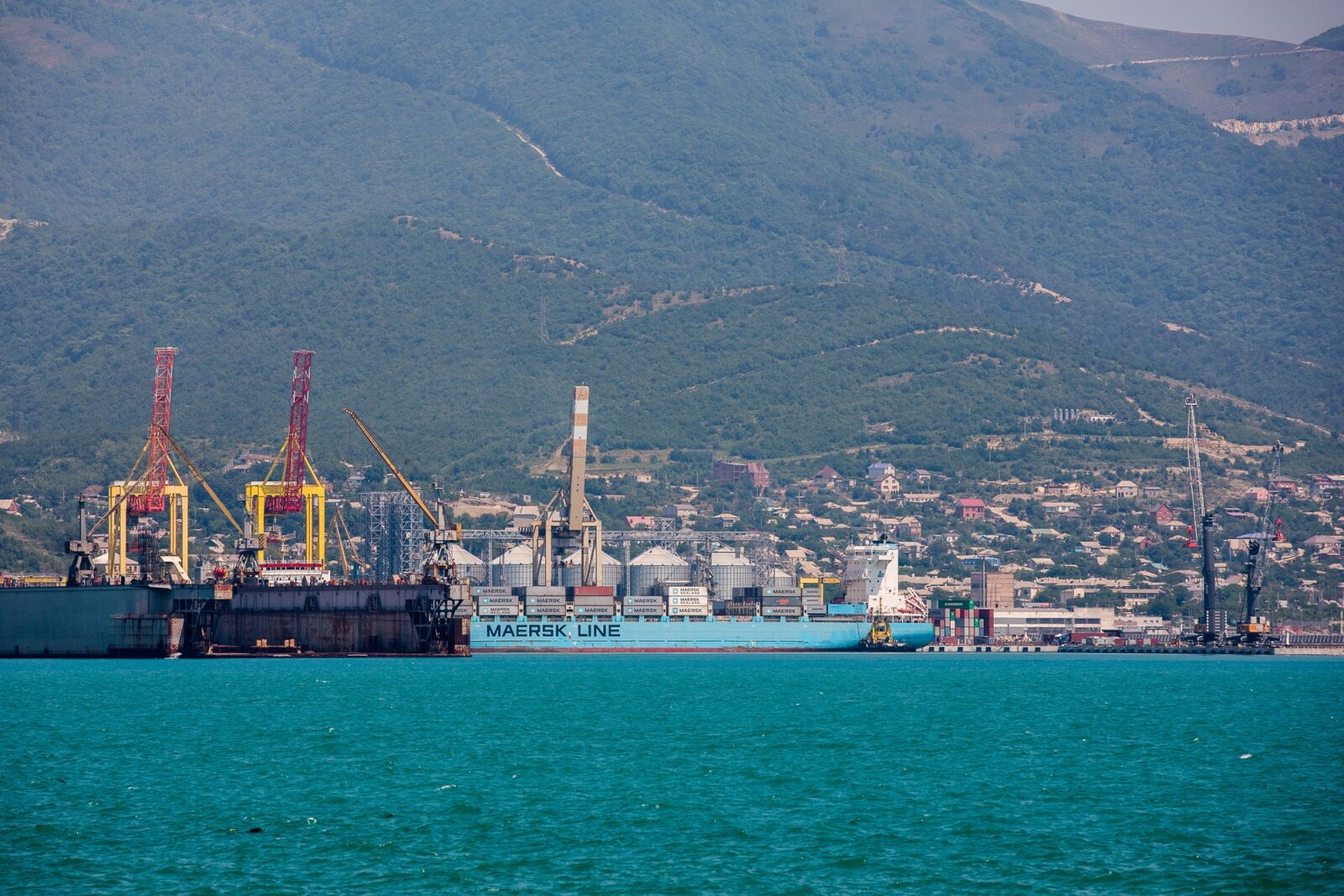 Canon EOS 5D Mark III sample photo. Port, sea, city photography