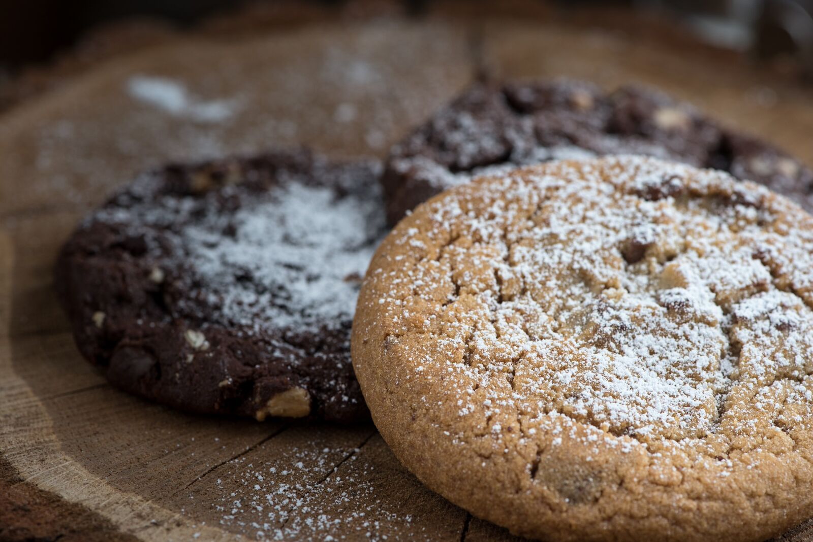 Nikon D750 sample photo. Cookies, lighter cookie, dark photography