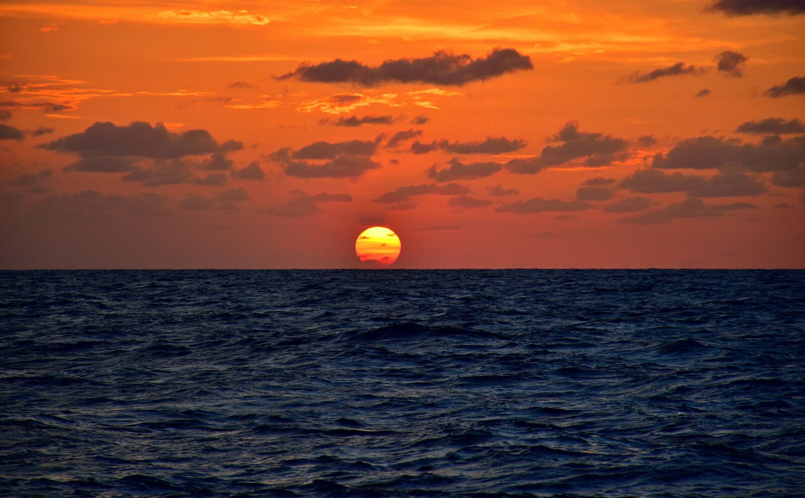 Nikon D7200 sample photo. Sunset, sea, the horizon photography