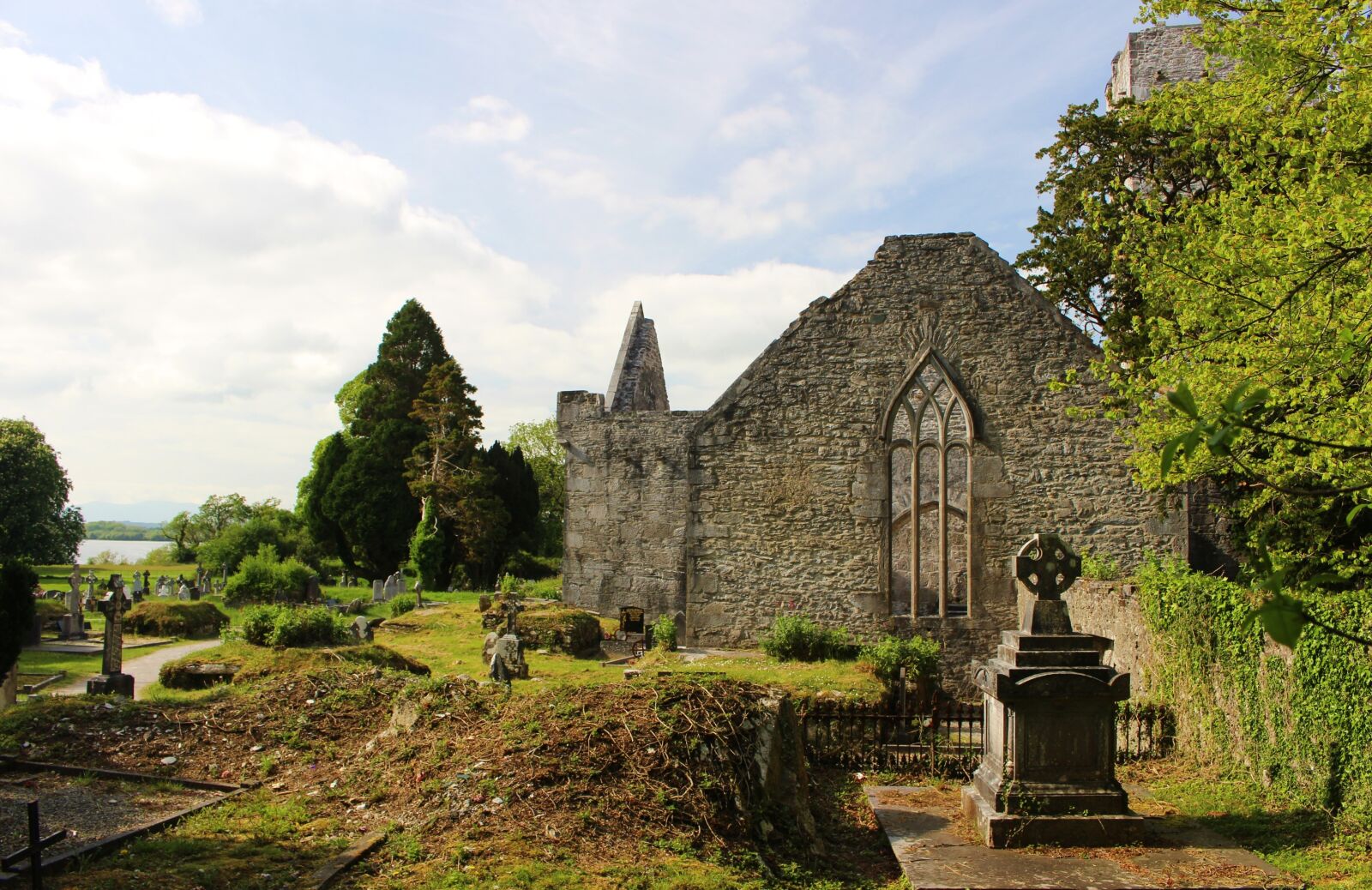 Canon EOS 100D (EOS Rebel SL1 / EOS Kiss X7) sample photo. Monastery, ruin, romantic photography