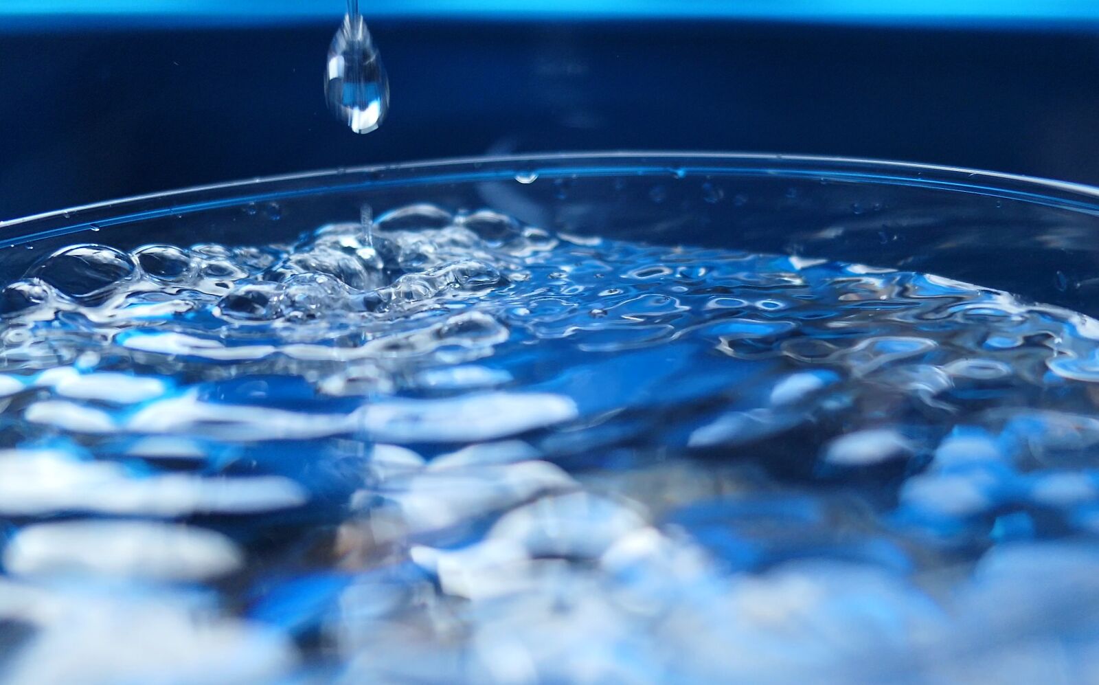 Panasonic Lumix DMC-LX10 (Lumix DMC-LX15) sample photo. Water, drop of water photography