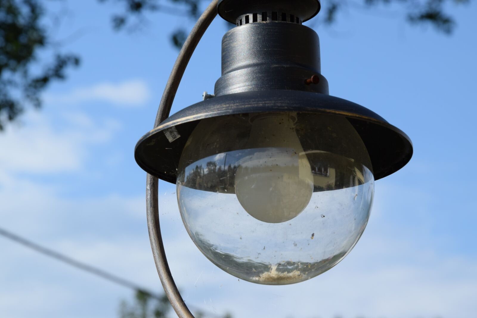 Nikon D3300 sample photo. Replacement lamp, backyard, the photography