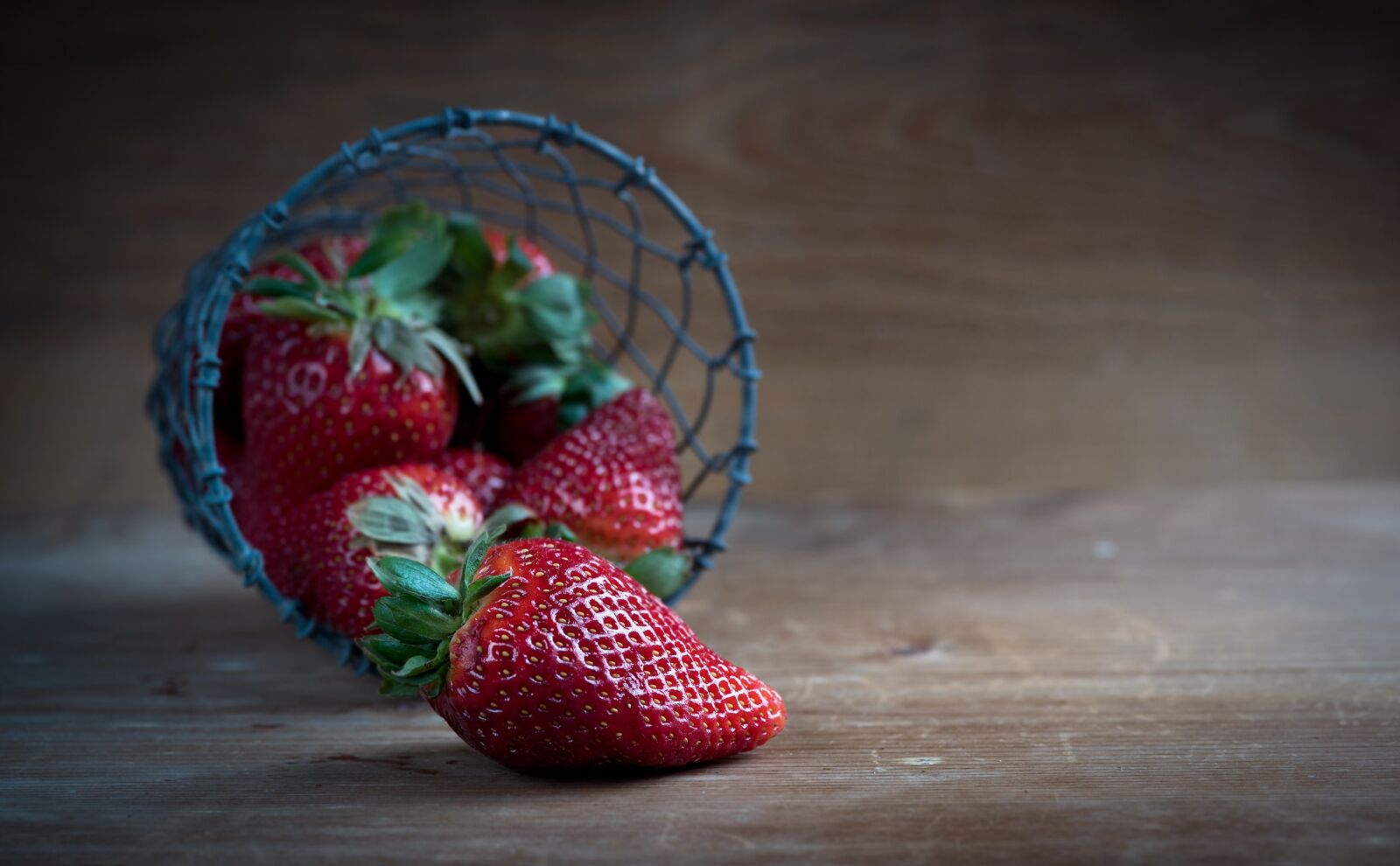 Nikon D750 sample photo. Strawberry, red, ripe photography