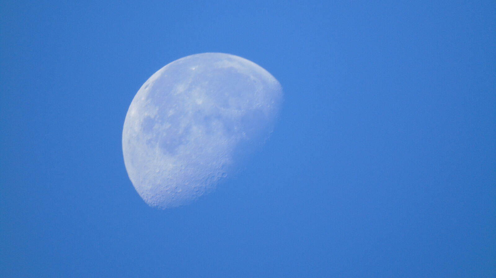 Sony Cyber-shot DSC-H400 sample photo. Moon, white, white, moon photography