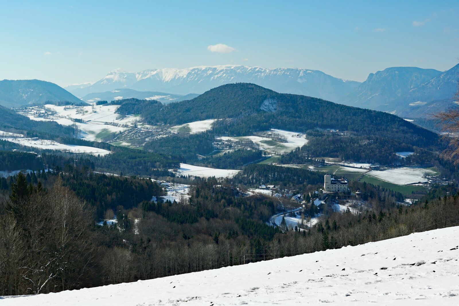 Sony E 18-135mm F3.5-5.6 OSS sample photo. Snow, mountain, nature photography