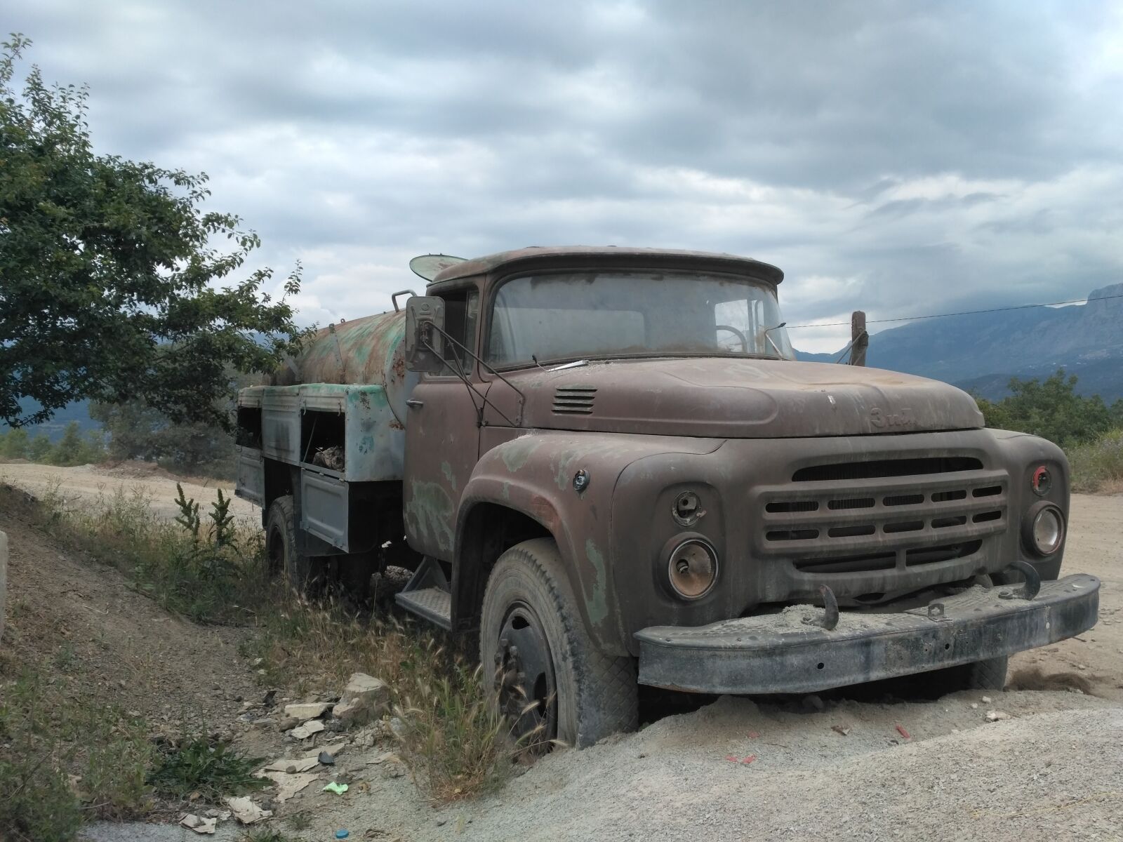 Xiaomi Redmi 3S sample photo. Truck, old, bad condition photography