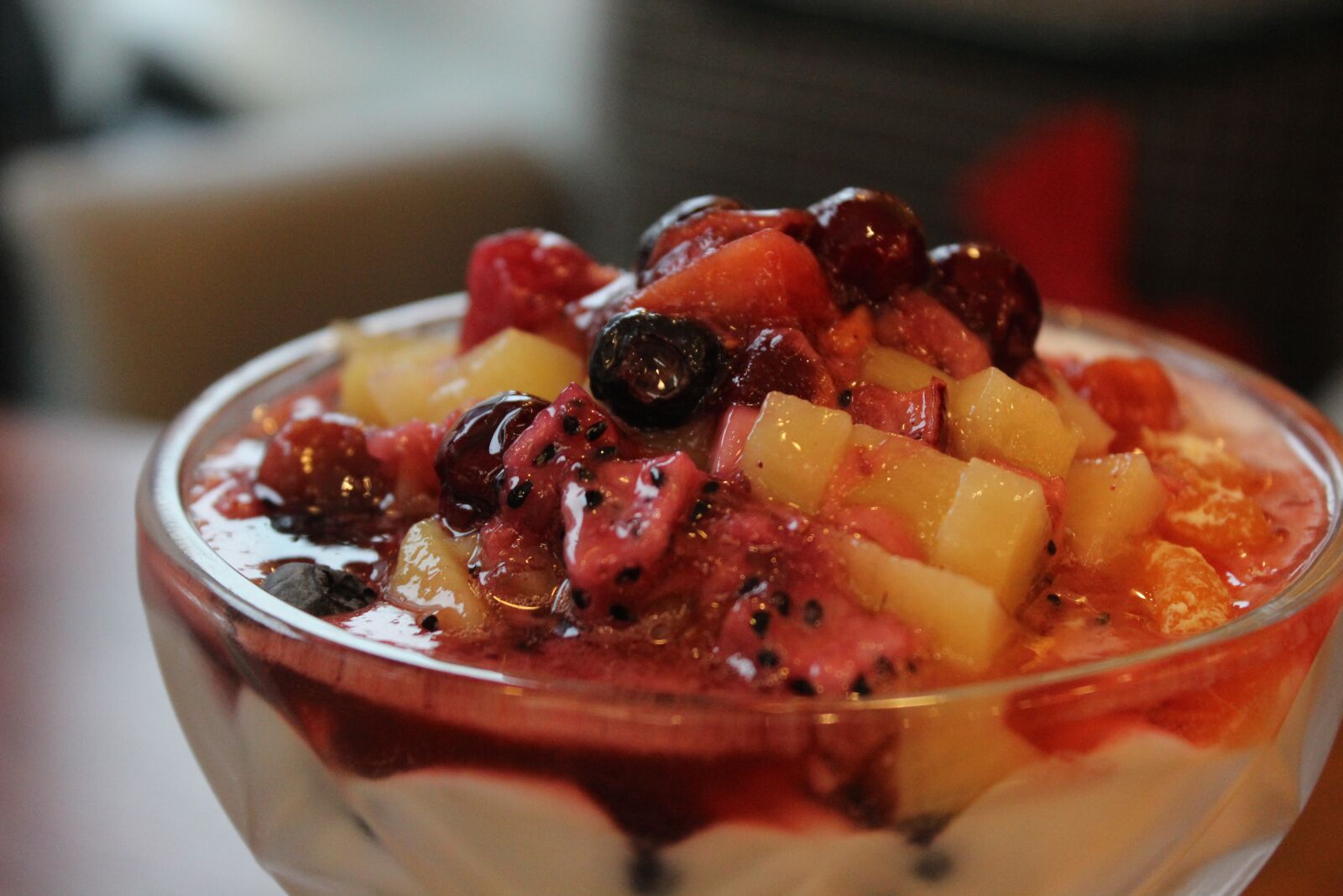 Canon EOS 600D (Rebel EOS T3i / EOS Kiss X5) sample photo. Yoghurt, yogurt, play it photography