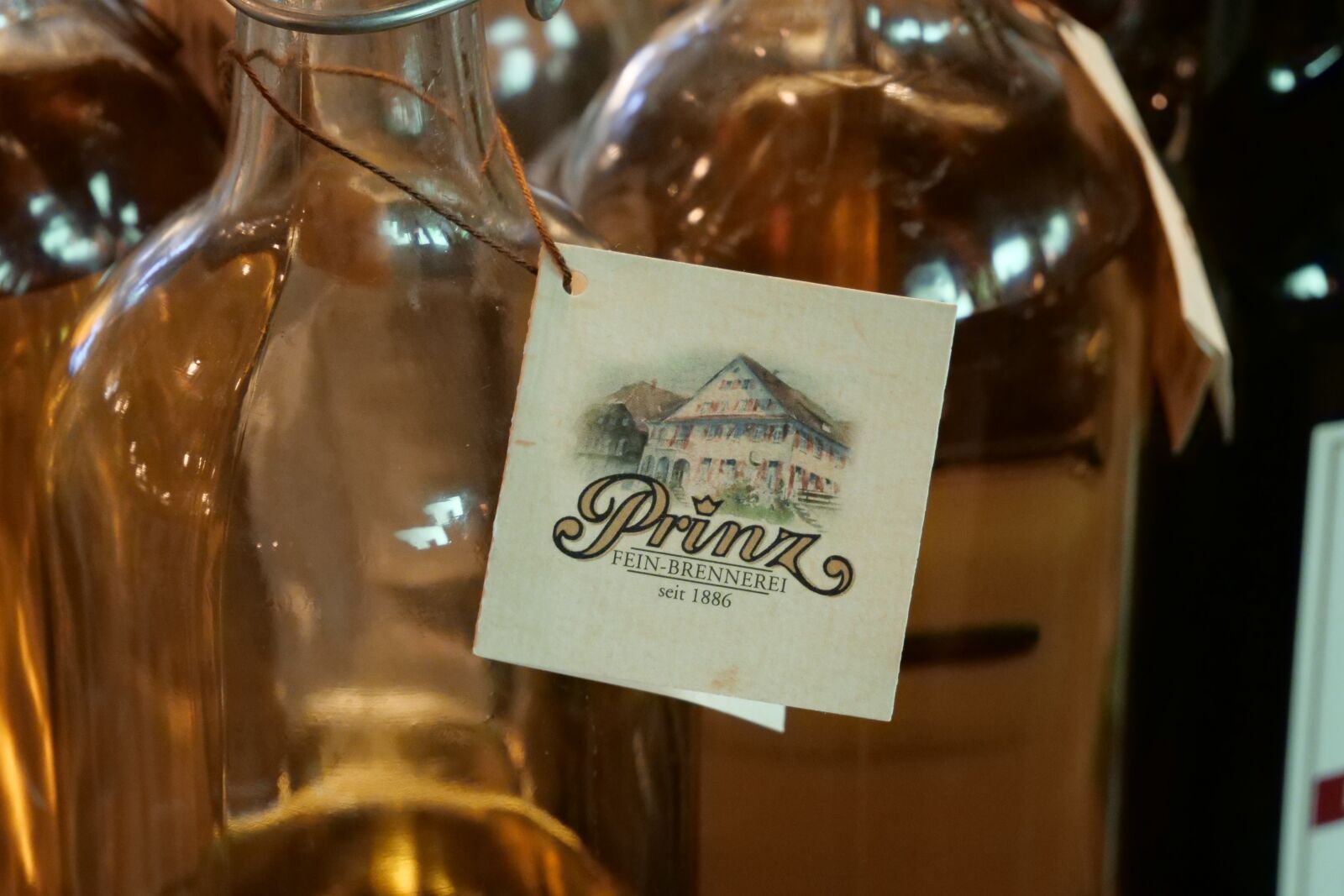 Panasonic Lumix DC-G9 sample photo. Bottle, glass, drink photography