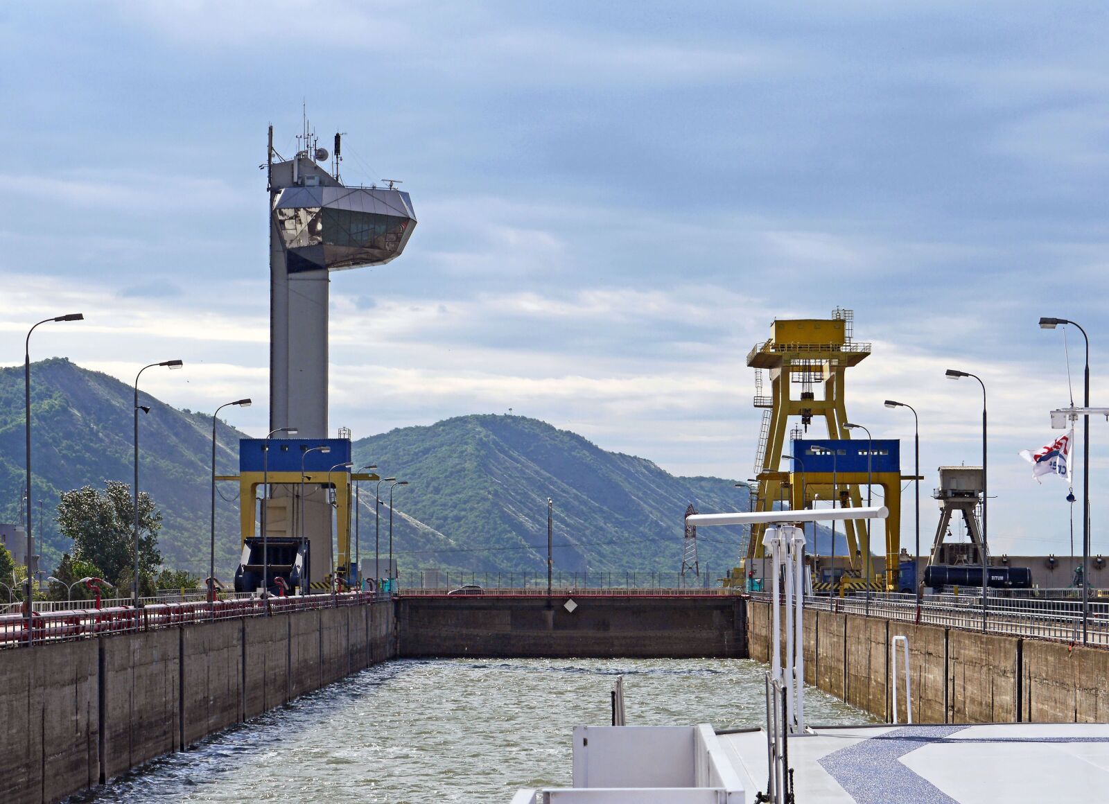 Panasonic Lumix DMC-GH3 sample photo. Danube sluice, high mountains photography