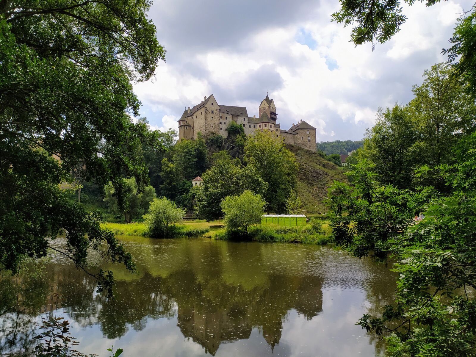 Xiaomi Redmi Note 8T sample photo. Elbow, castle, trip photography