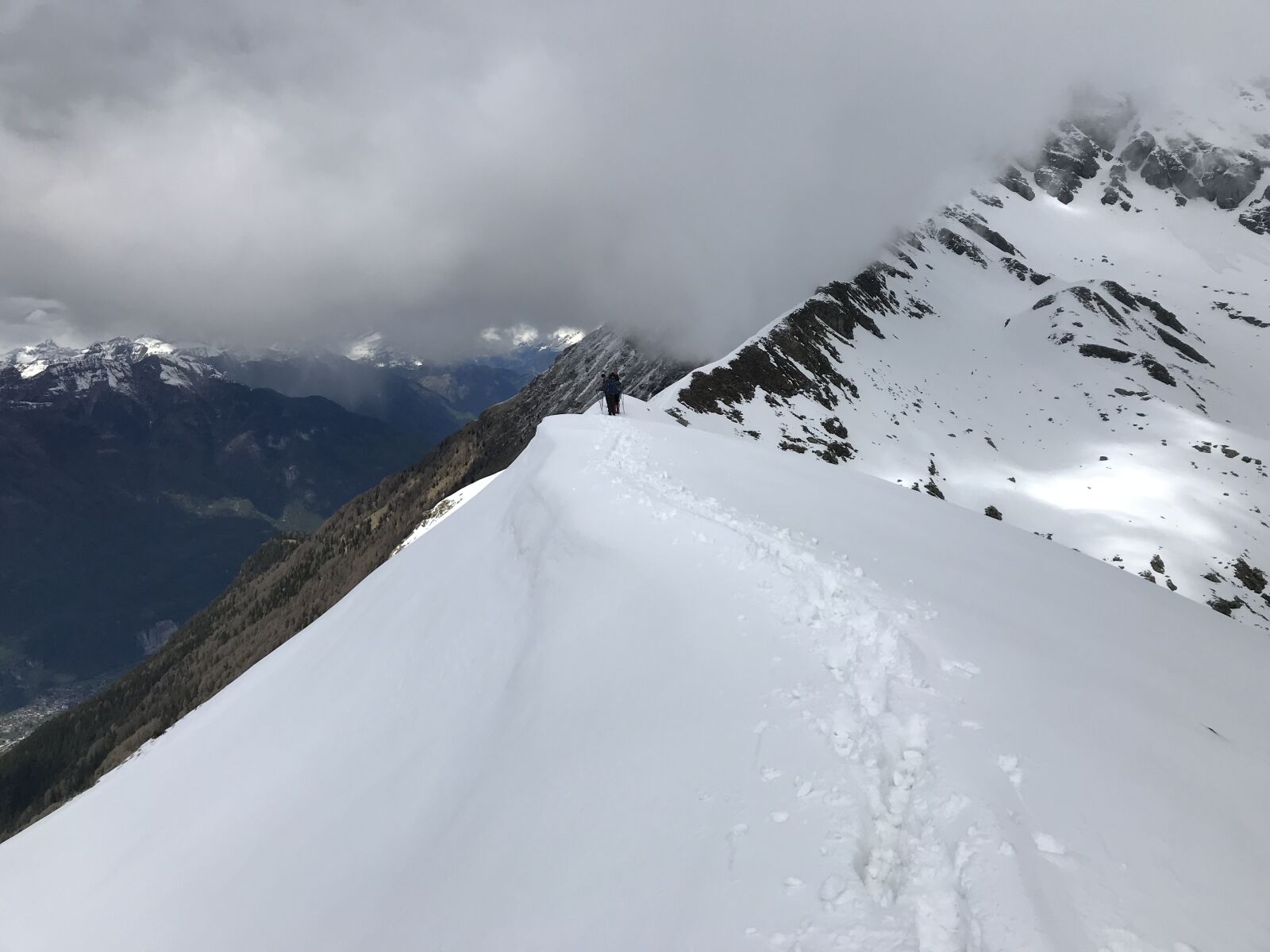 iPhone 7 back camera 3.99mm f/1.8 sample photo. Lace morinere, alpine route photography