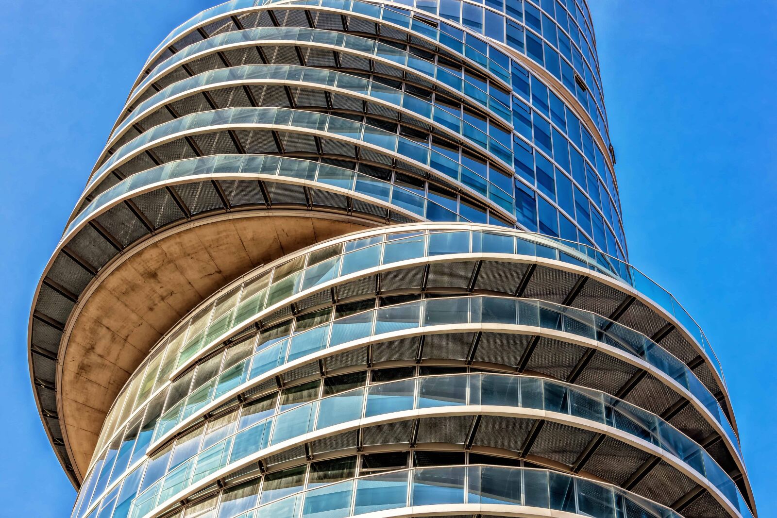 Nikon D3300 sample photo. Futuristic, modern, building, facade photography