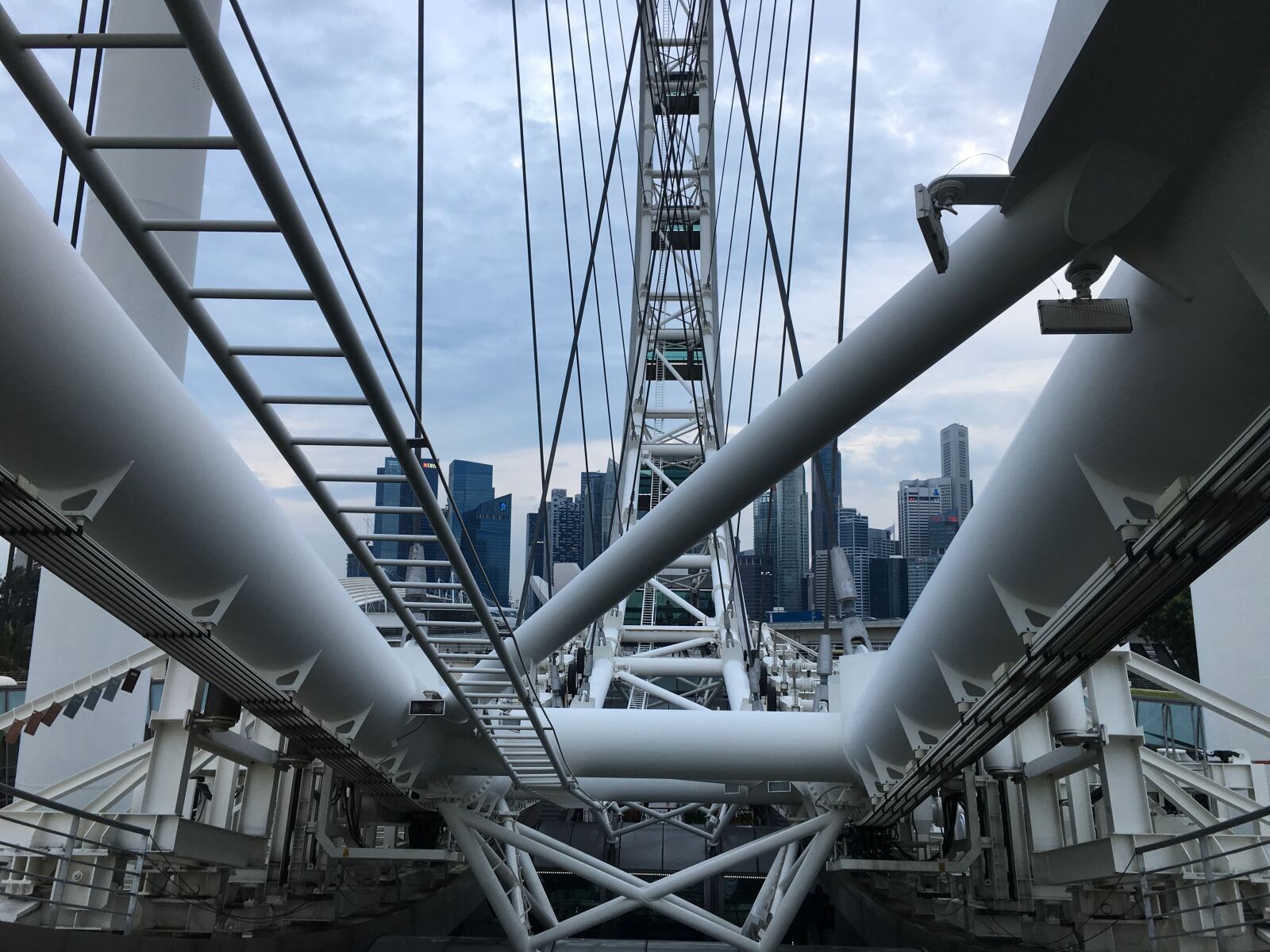 Apple iPhone 6s Plus sample photo. Singapore flyer, ferries wheel photography