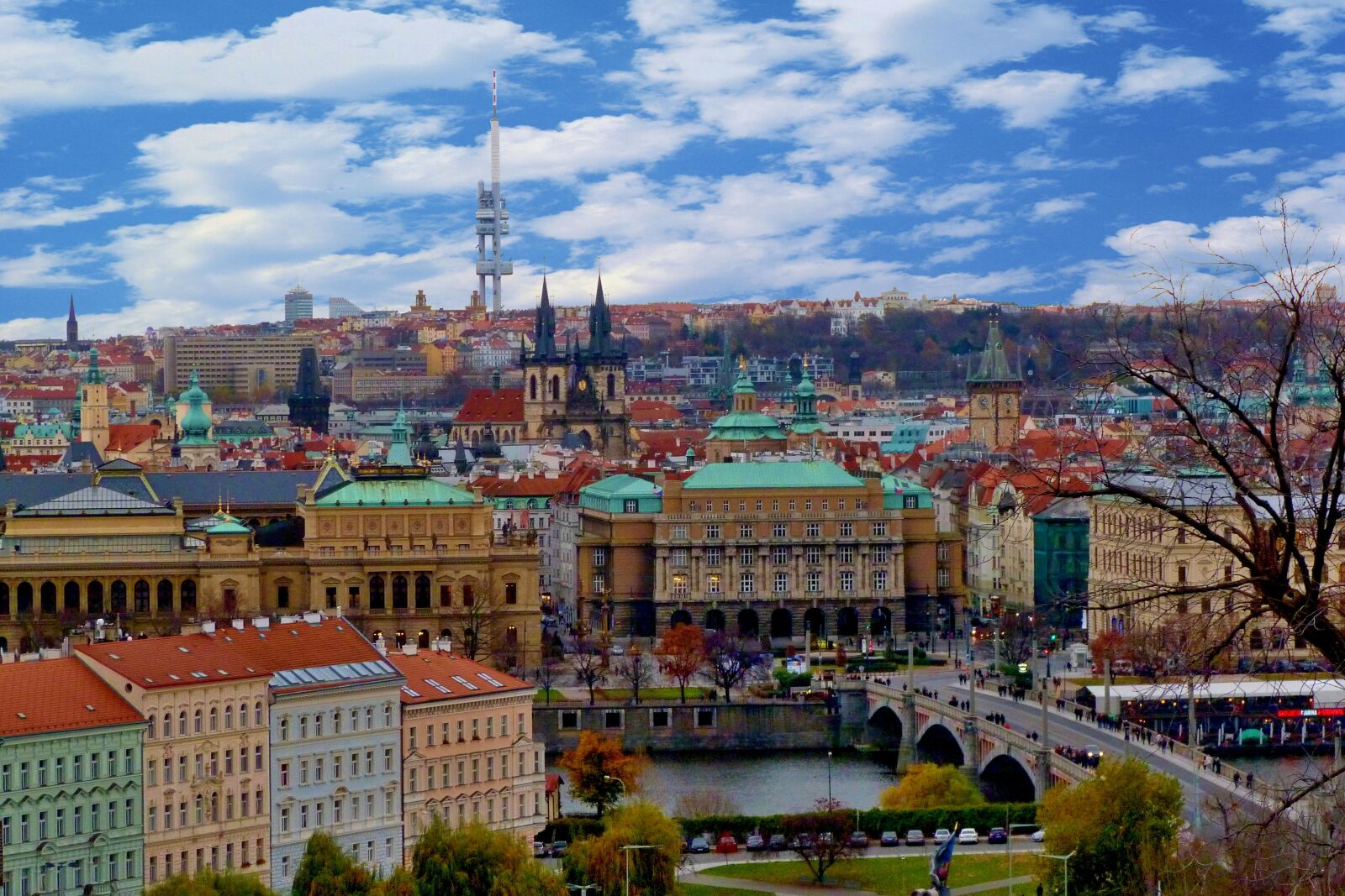 Panasonic Lumix DMC-FZ40 (Lumix DMC-FZ45) sample photo. Prague, panorama, city photography