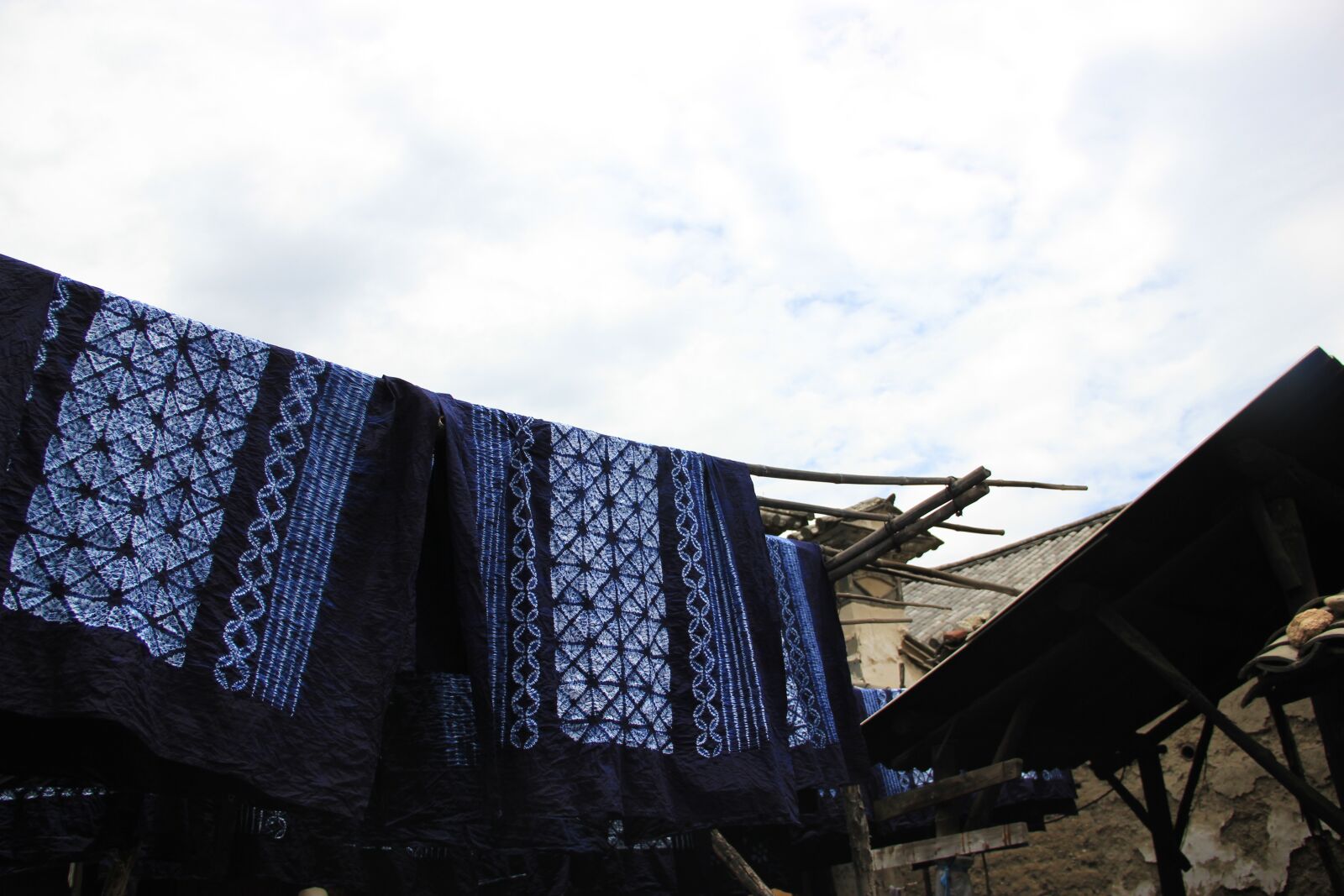 Canon EOS 550D (EOS Rebel T2i / EOS Kiss X4) sample photo. Dali, tie-dye, heritage photography