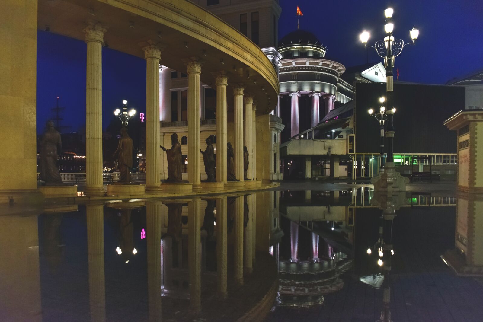 Nikon D3300 sample photo. Skopje, north macedonia, columns photography