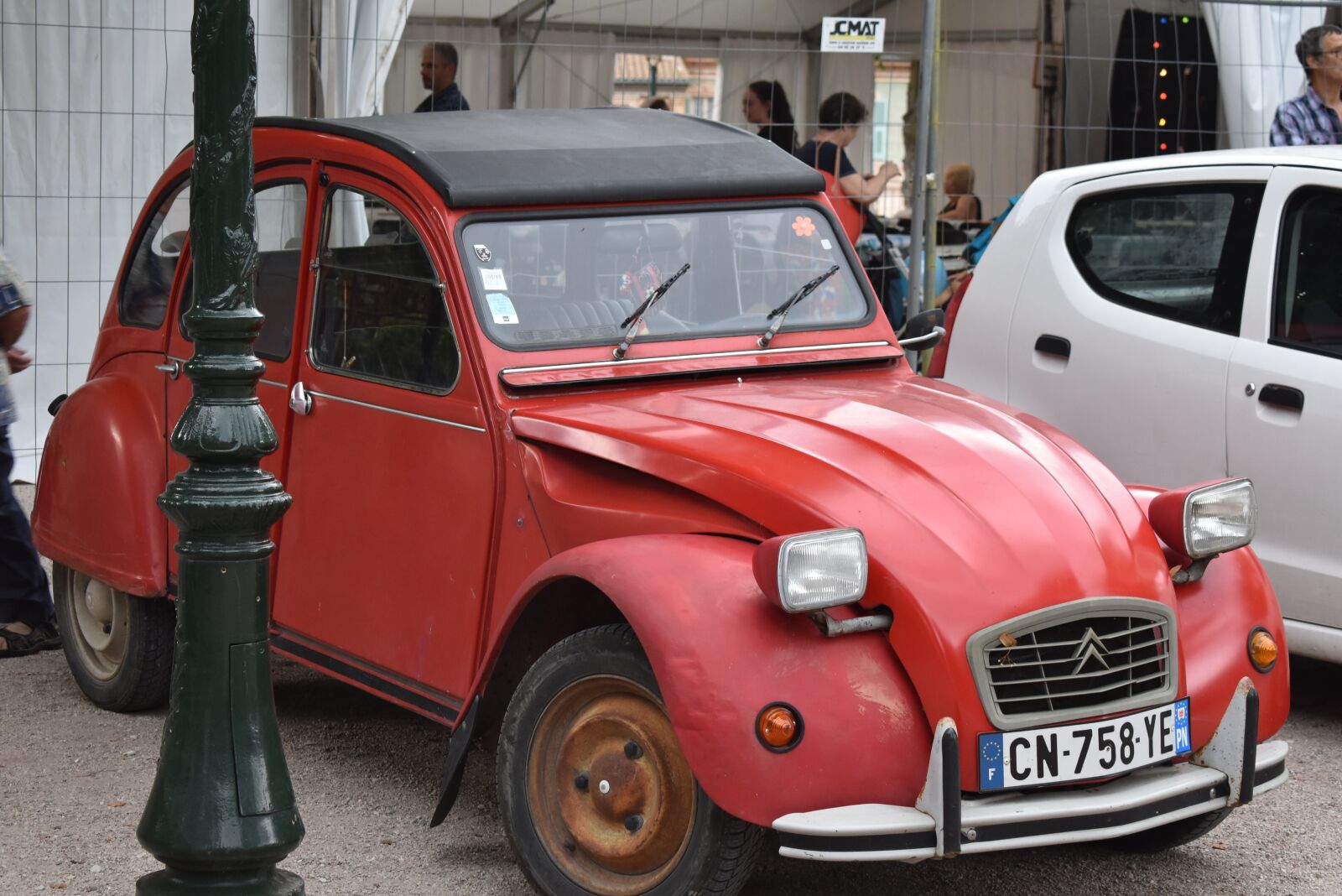 Nikon D5600 sample photo. Doscaballos, car, citroen photography