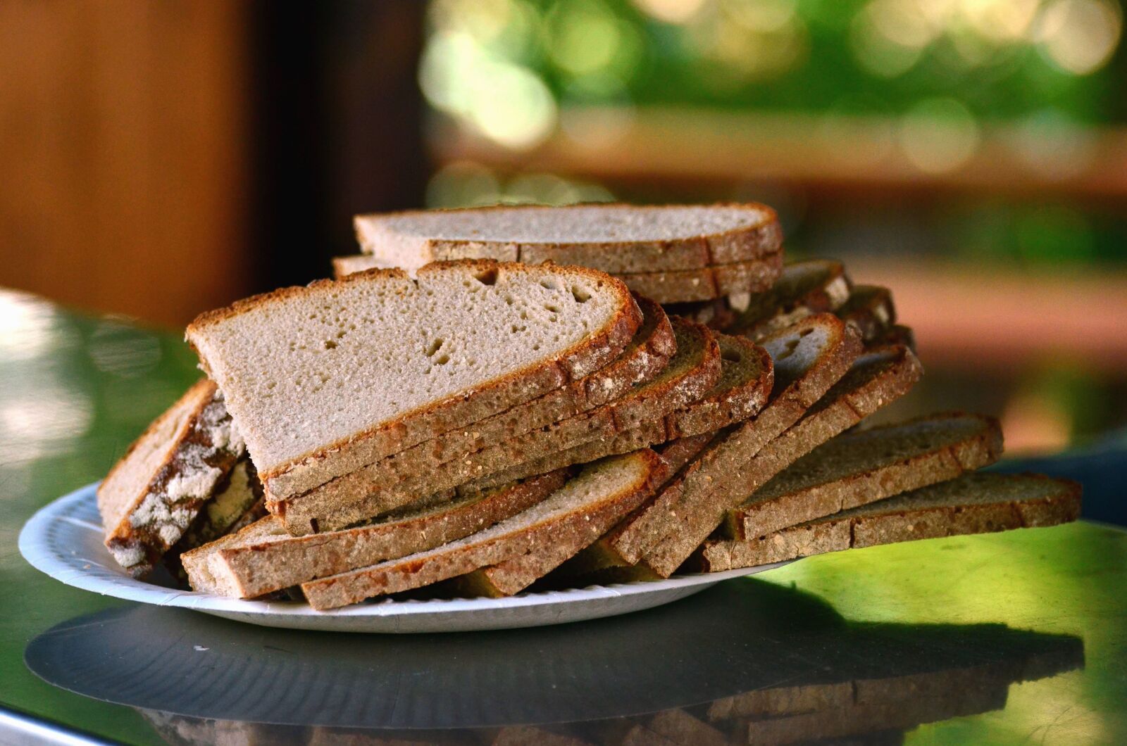Nikon D5100 sample photo. Bread, food, toast, plate photography