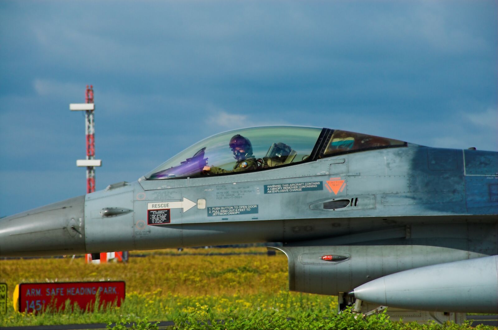 Nikon D70s sample photo. Volkel, pilot, runway photography
