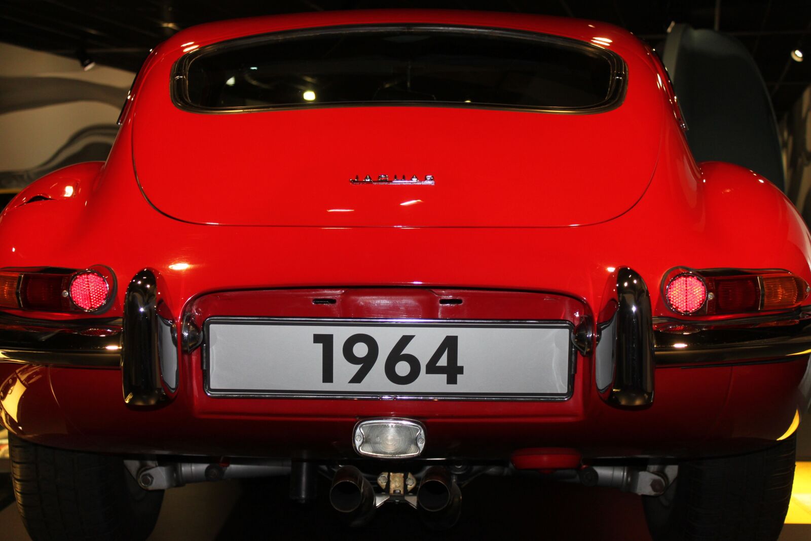 Canon EOS 500D (EOS Rebel T1i / EOS Kiss X3) sample photo. Automotive, oldtimer, jaguar photography