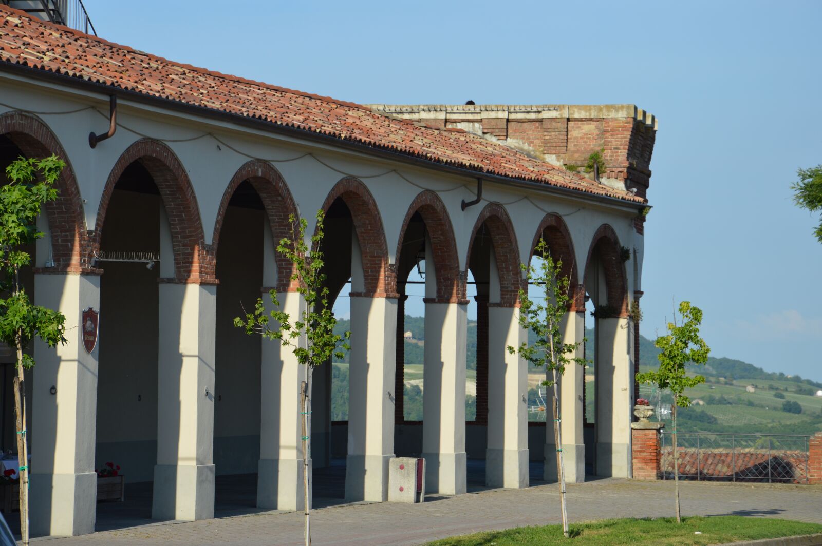 Nikon D3200 sample photo. Moncalvo, monferrato, portici photography