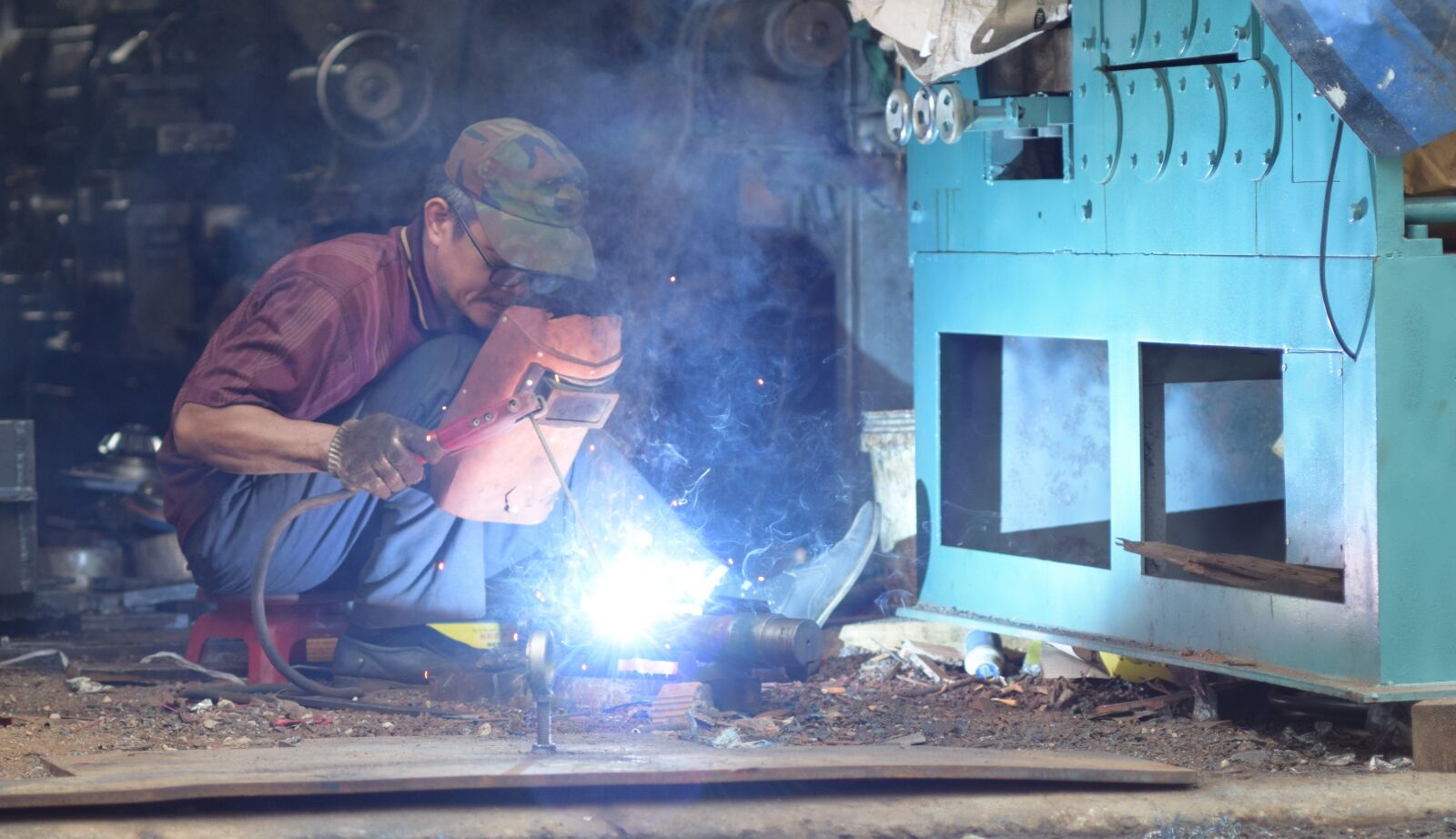Nikon D5300 sample photo. Welding, firework, worker photography