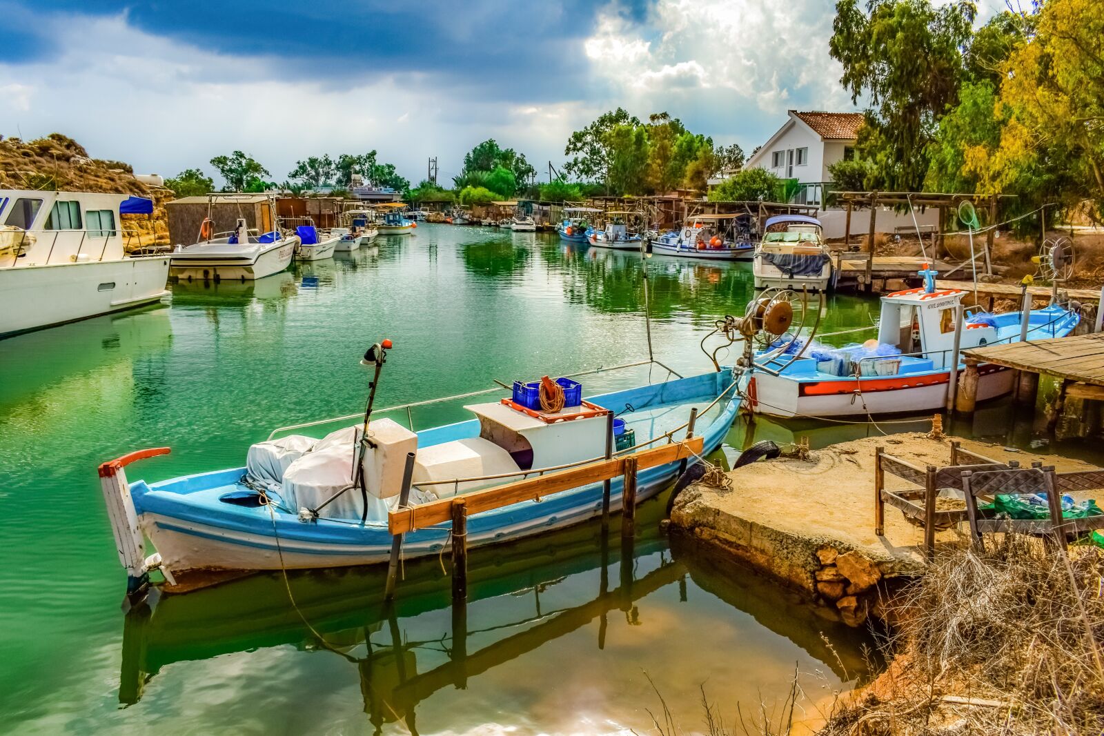 Nikon D3300 sample photo. Fishing boats, fishing shelter photography