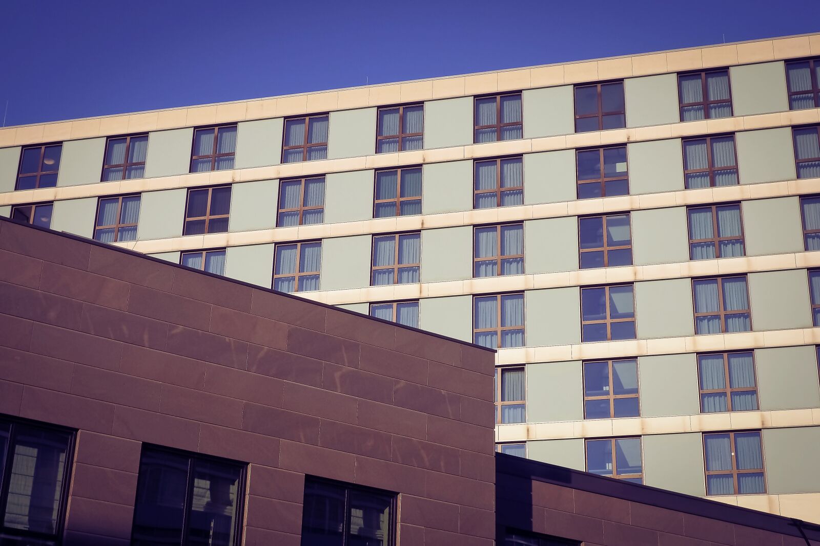 Olympus OM-D E-M10 sample photo. Architecture, modern, building photography