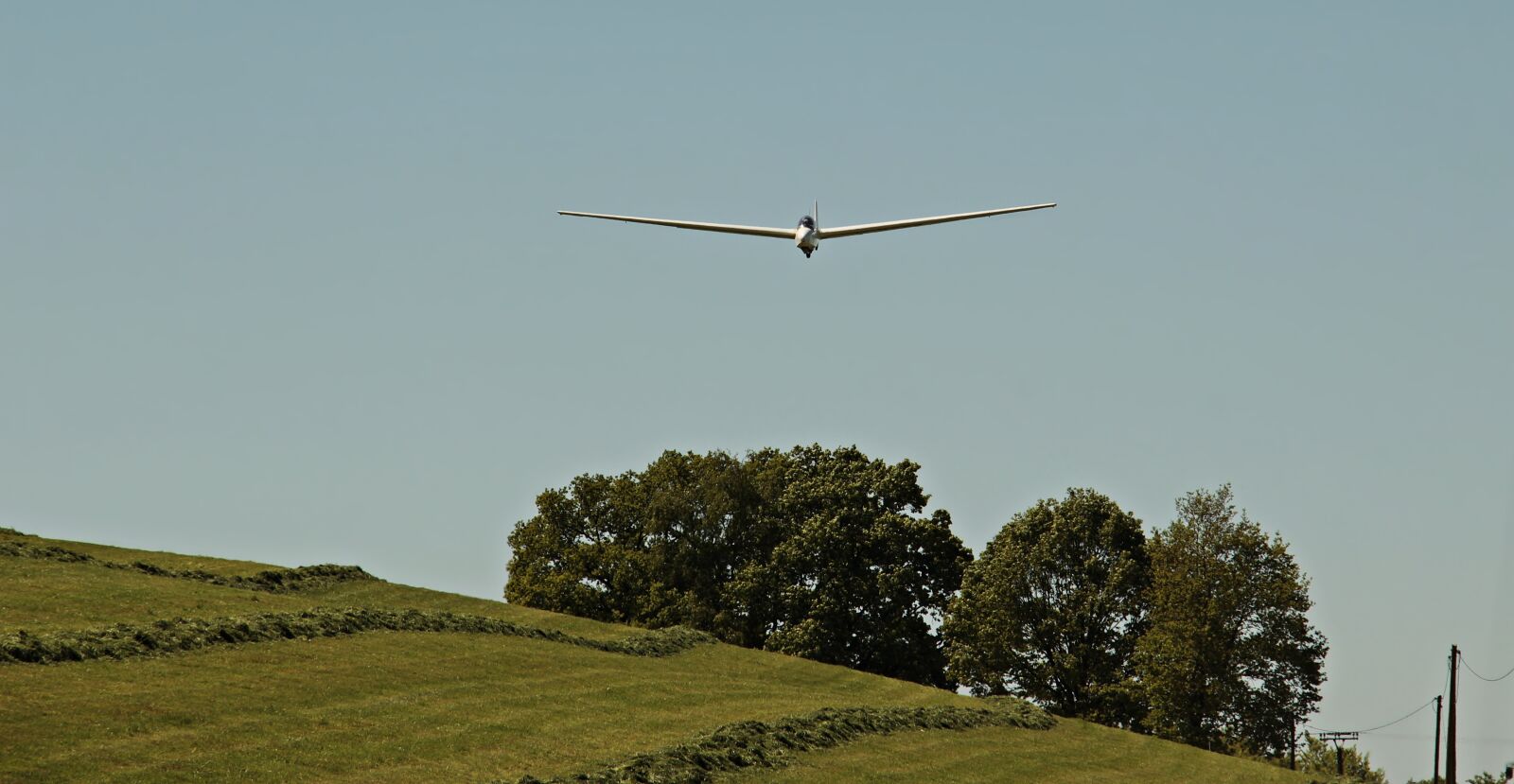 Canon EOS 100D (EOS Rebel SL1 / EOS Kiss X7) sample photo. Glider, landing, glider pilot photography