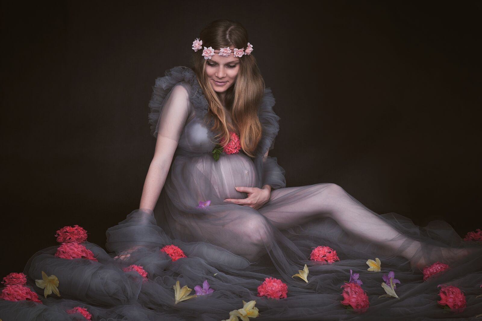 Nikon D700 sample photo. Woman, fairy, pregnancy photography