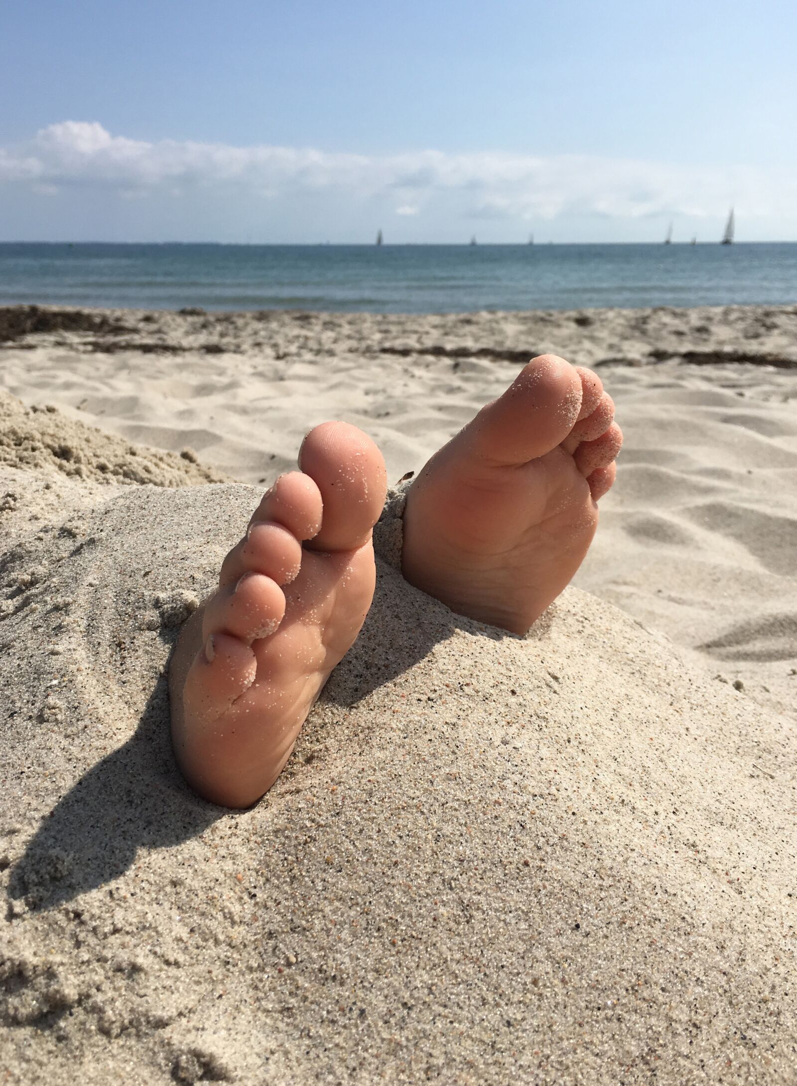 Apple iPhone 6s sample photo. Feet, beach, sand photography