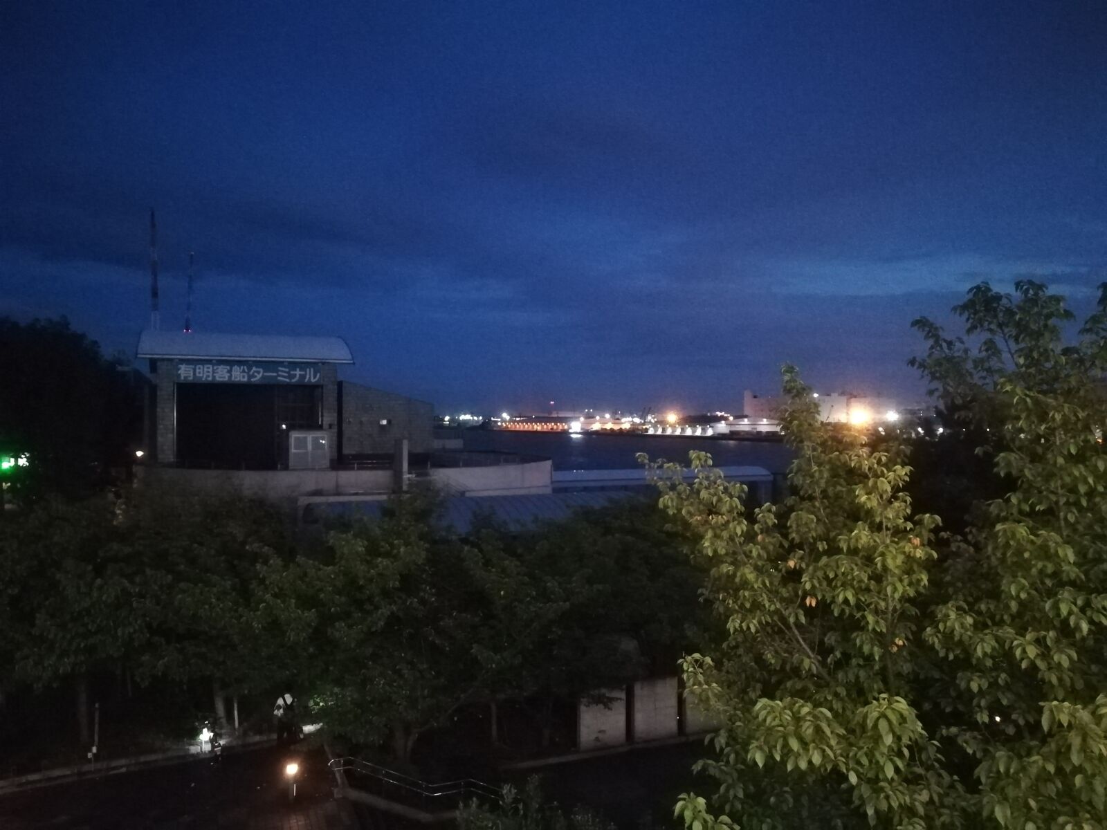 HUAWEI P10 lite sample photo. Night, calm, reflection photography