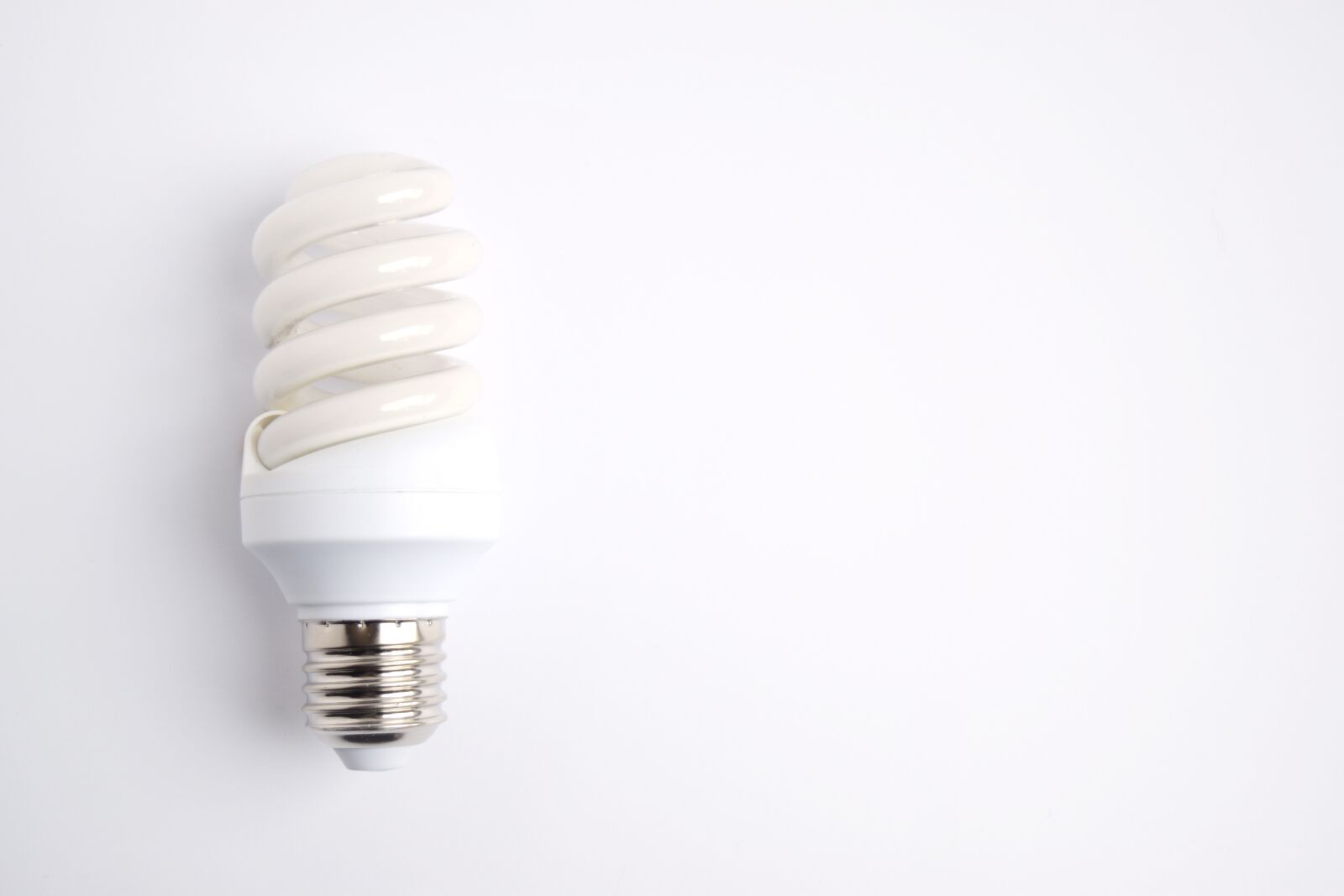 Nikon D3300 sample photo. Lightbulb, electricity, copy space photography