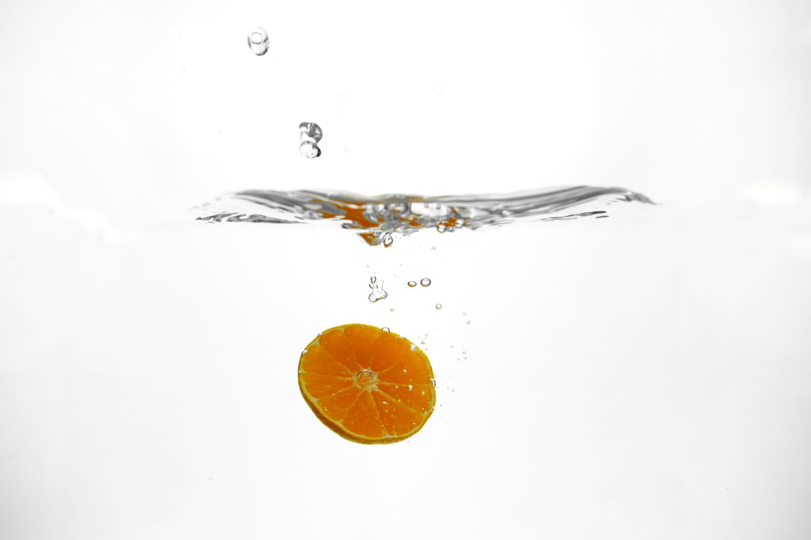 Fujifilm X-T2 + Fujifilm XF 35mm F2 R WR sample photo. Orange, mandarin, tangerine photography