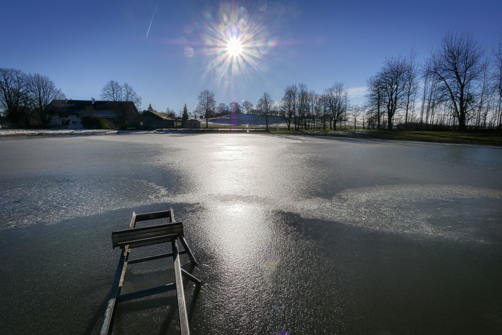 Panasonic Lumix DMC-GX8 sample photo. Lake, winter, ice photography
