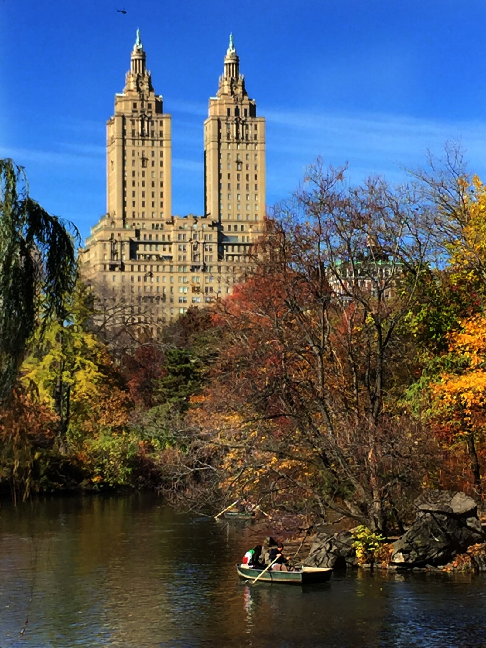 iPhone 6 Plus back camera 4.15mm f/2.2 sample photo. Manhattan, nyc, central park photography