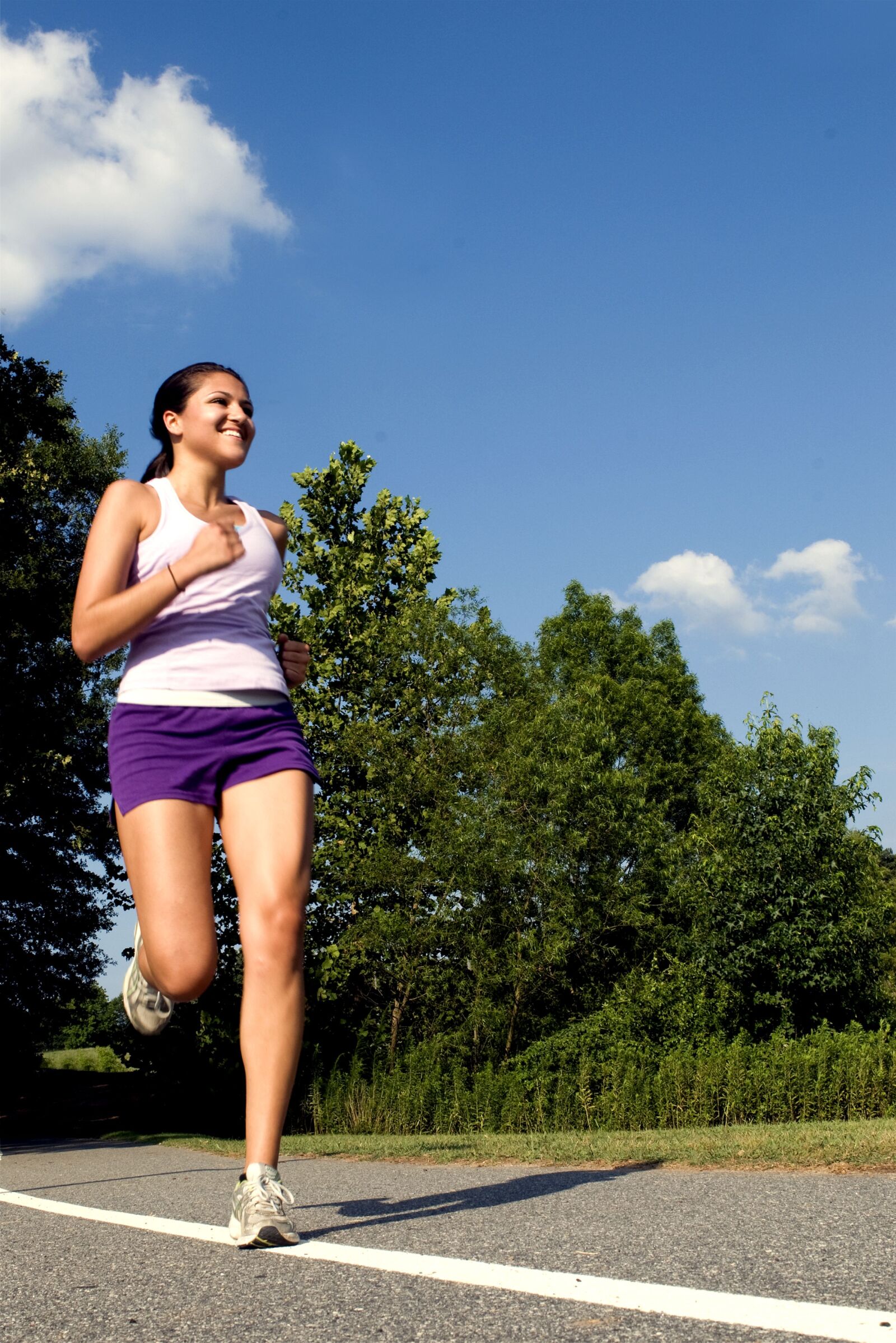 Nikon D300 sample photo. Cute, girl, jogging photography