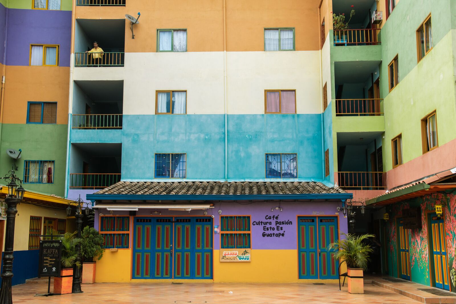 Nikon D5600 sample photo. Guatape, the pe ol photography