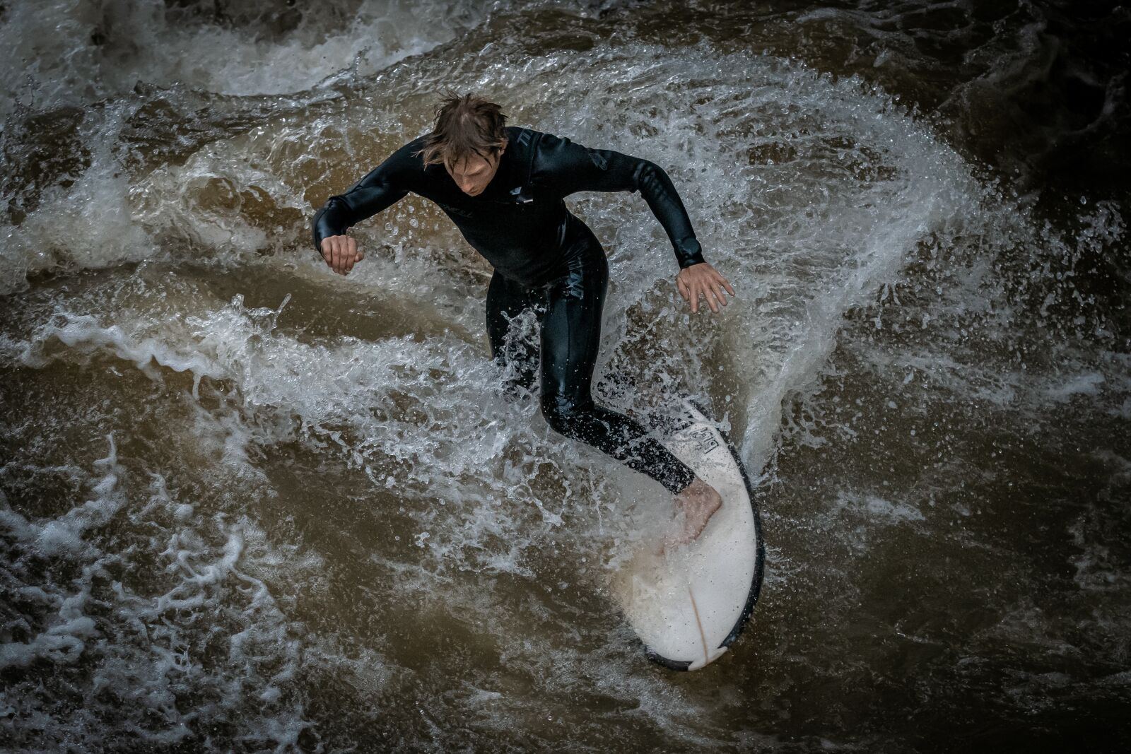 Canon EOS 80D + Canon EF 70-200mm F2.8L IS II USM sample photo. Surfer, munich, eisbach photography