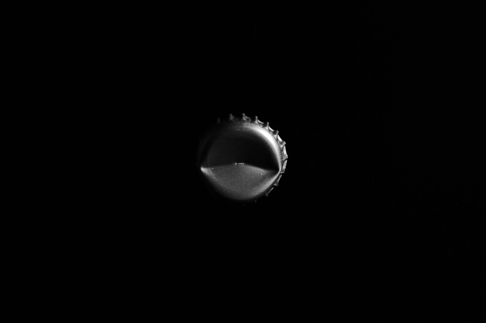 Nikon D3200 sample photo. Metal, drink, bottle photography