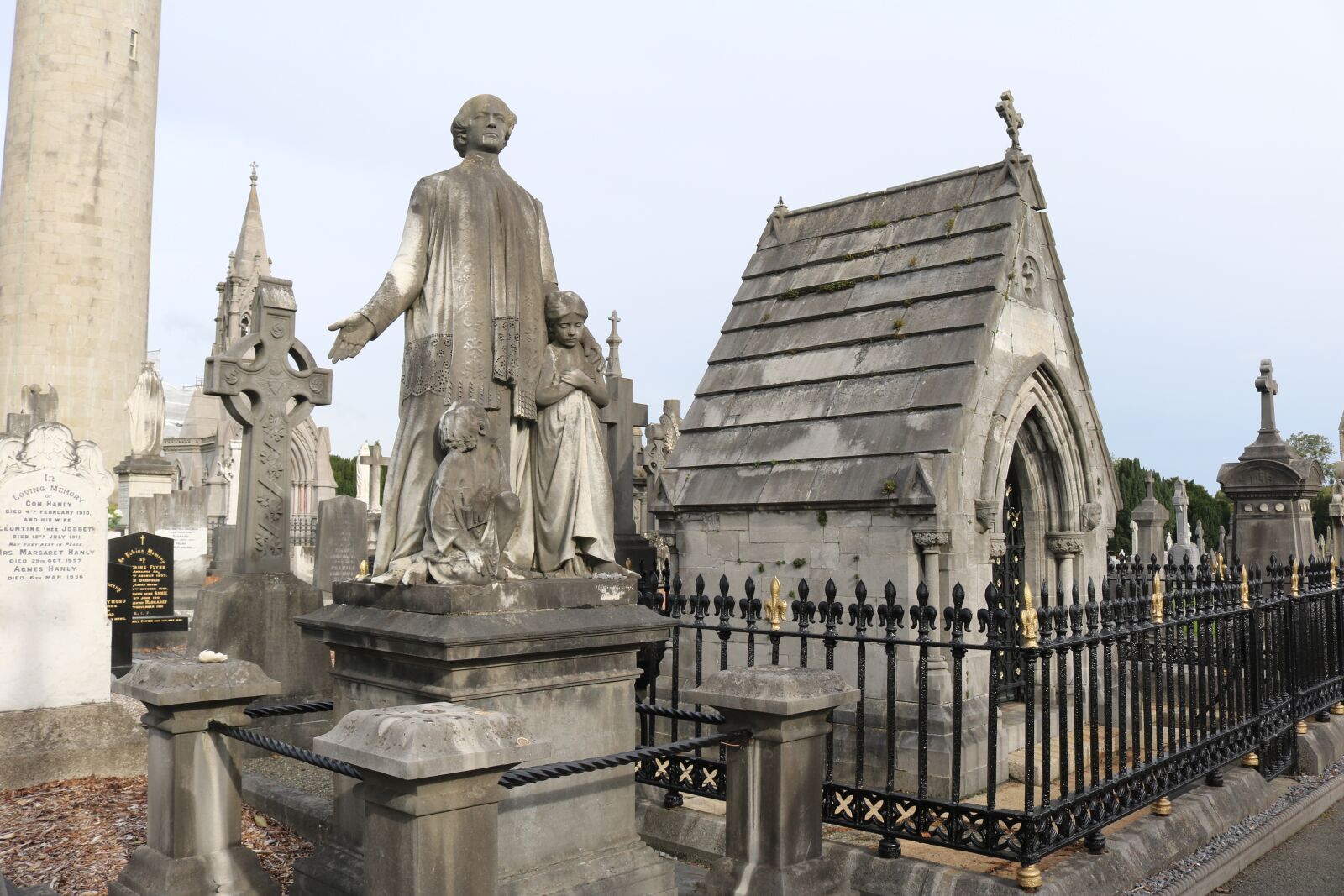 Canon EOS 750D (EOS Rebel T6i / EOS Kiss X8i) sample photo. Glasnevin, dublin, ireland photography
