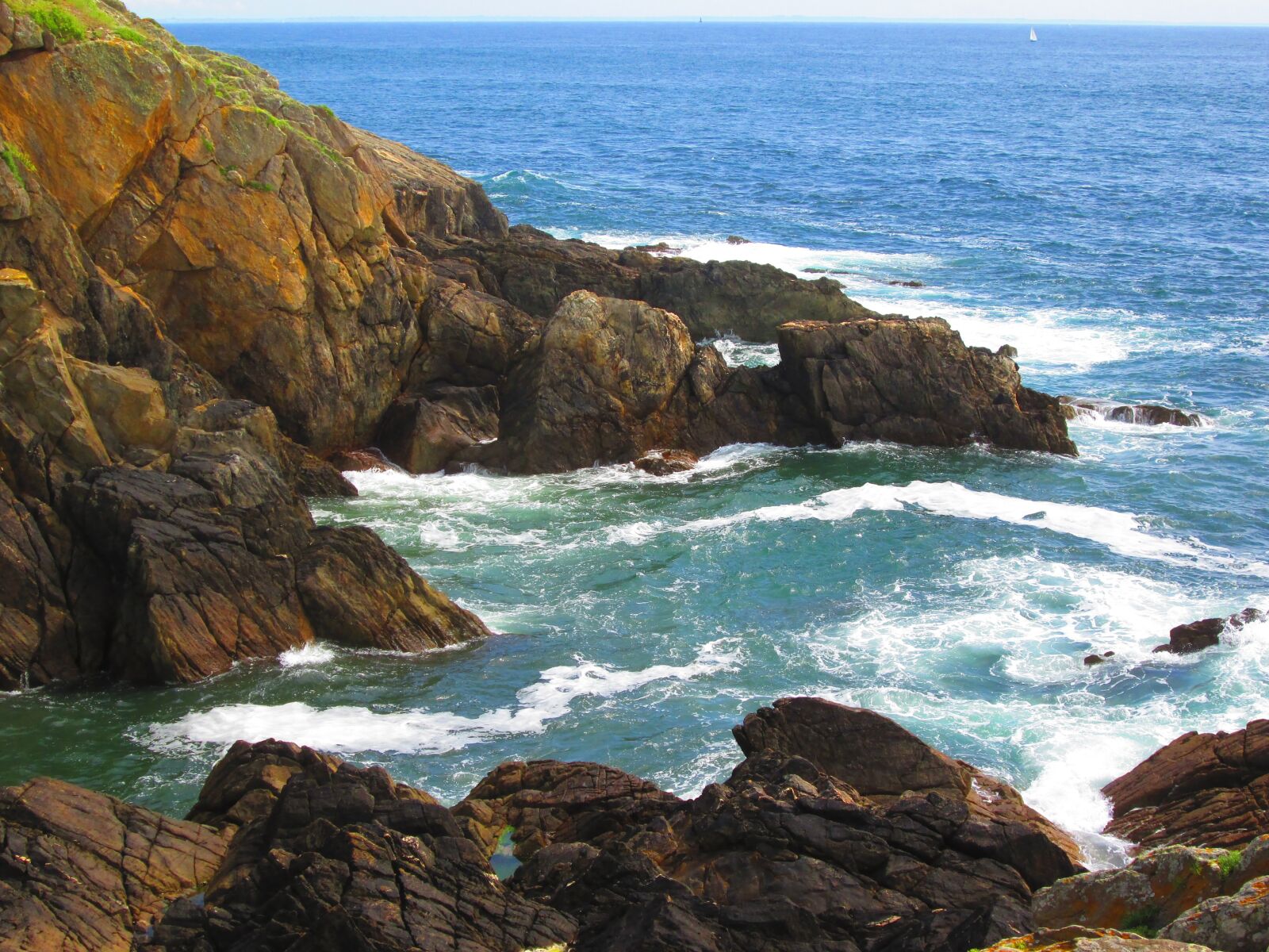 Canon PowerShot A2500 sample photo. Sea, ocean, side photography