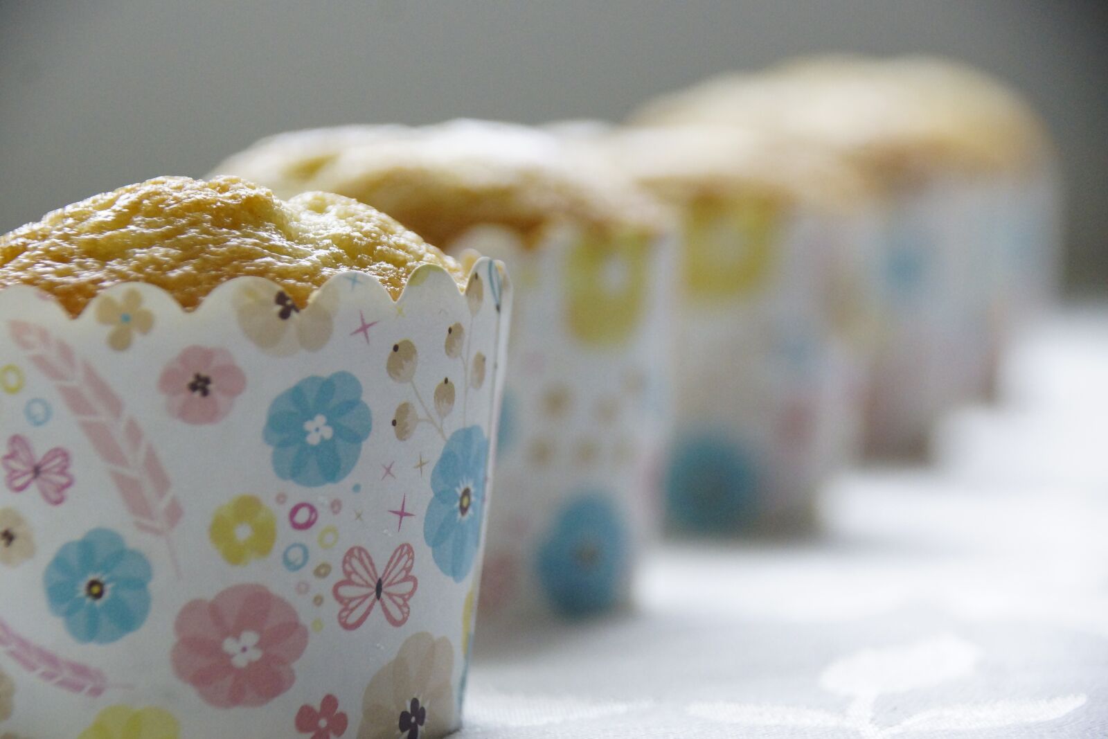 Sony SLT-A77 sample photo. Cupcakes, baking, food photography
