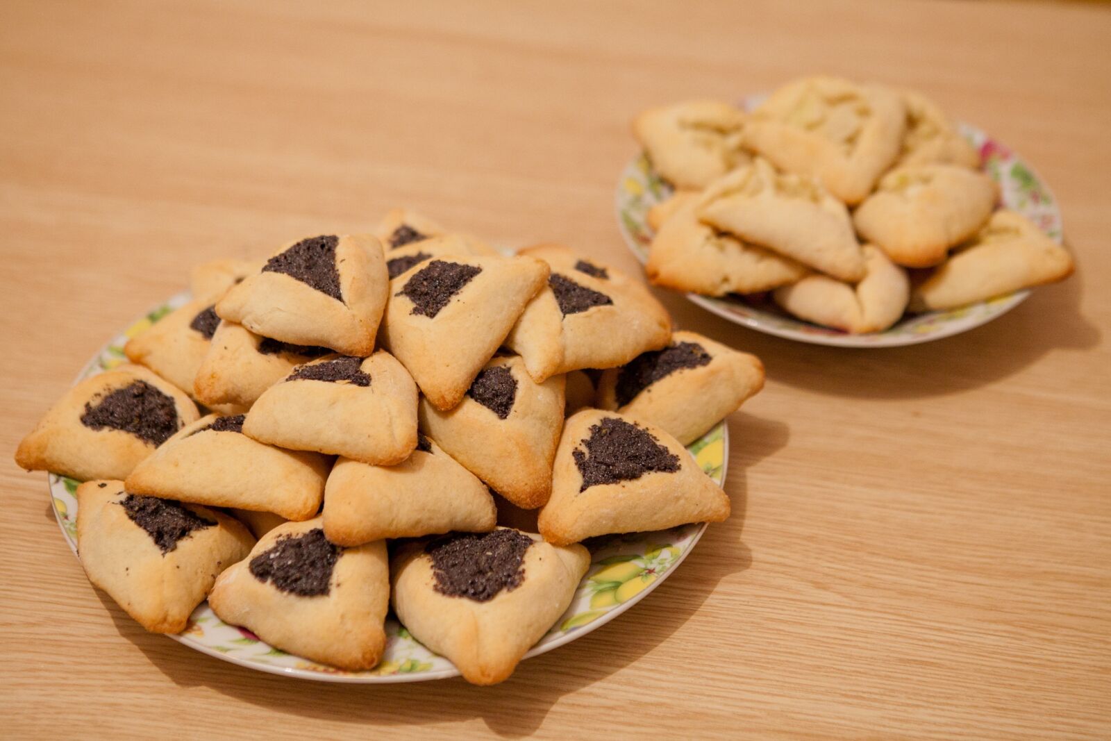 Canon EOS 5D Mark II + Canon EF 24-70mm F2.8L USM sample photo. Purim, baking, holiday photography
